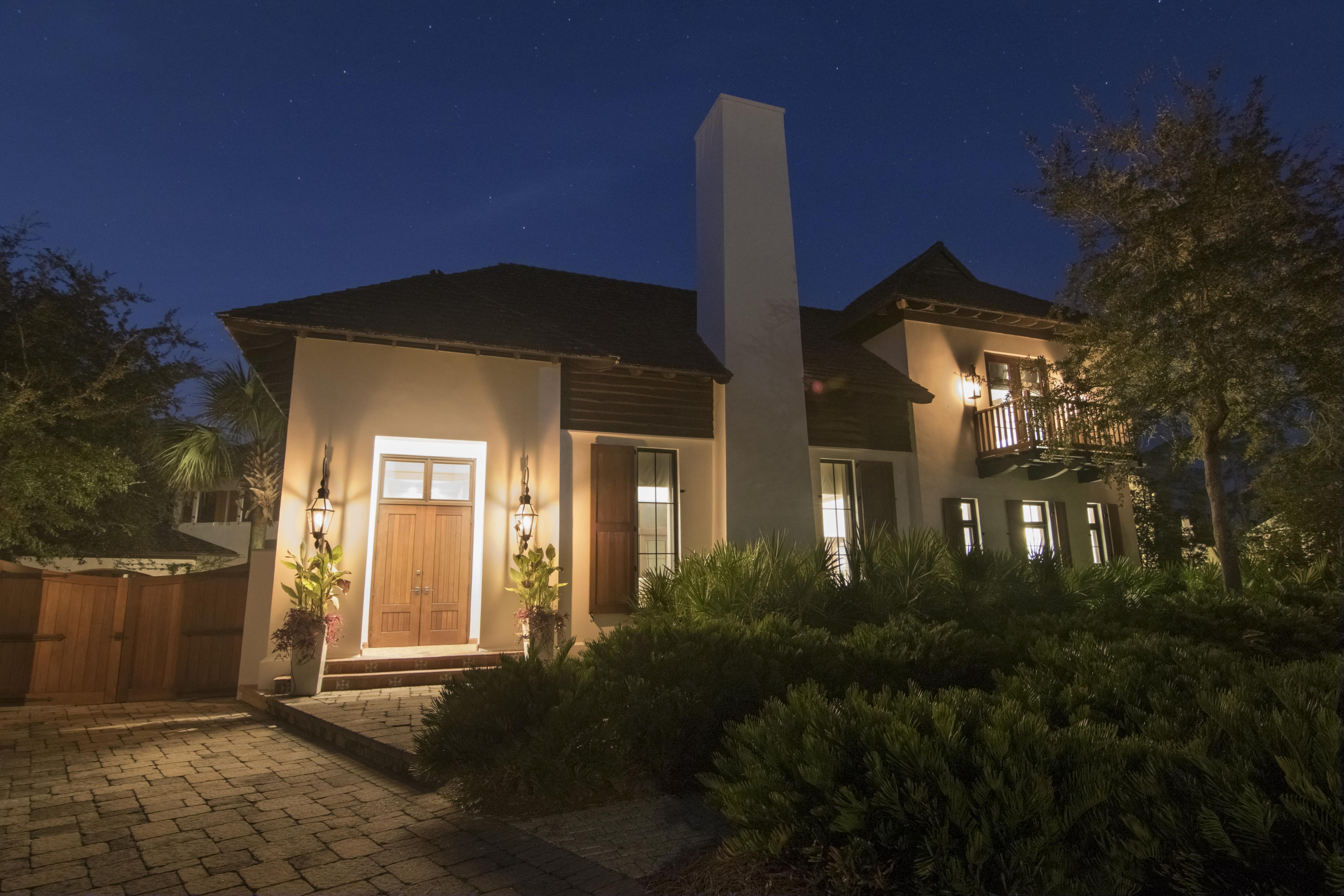 112 W Kingston Road
