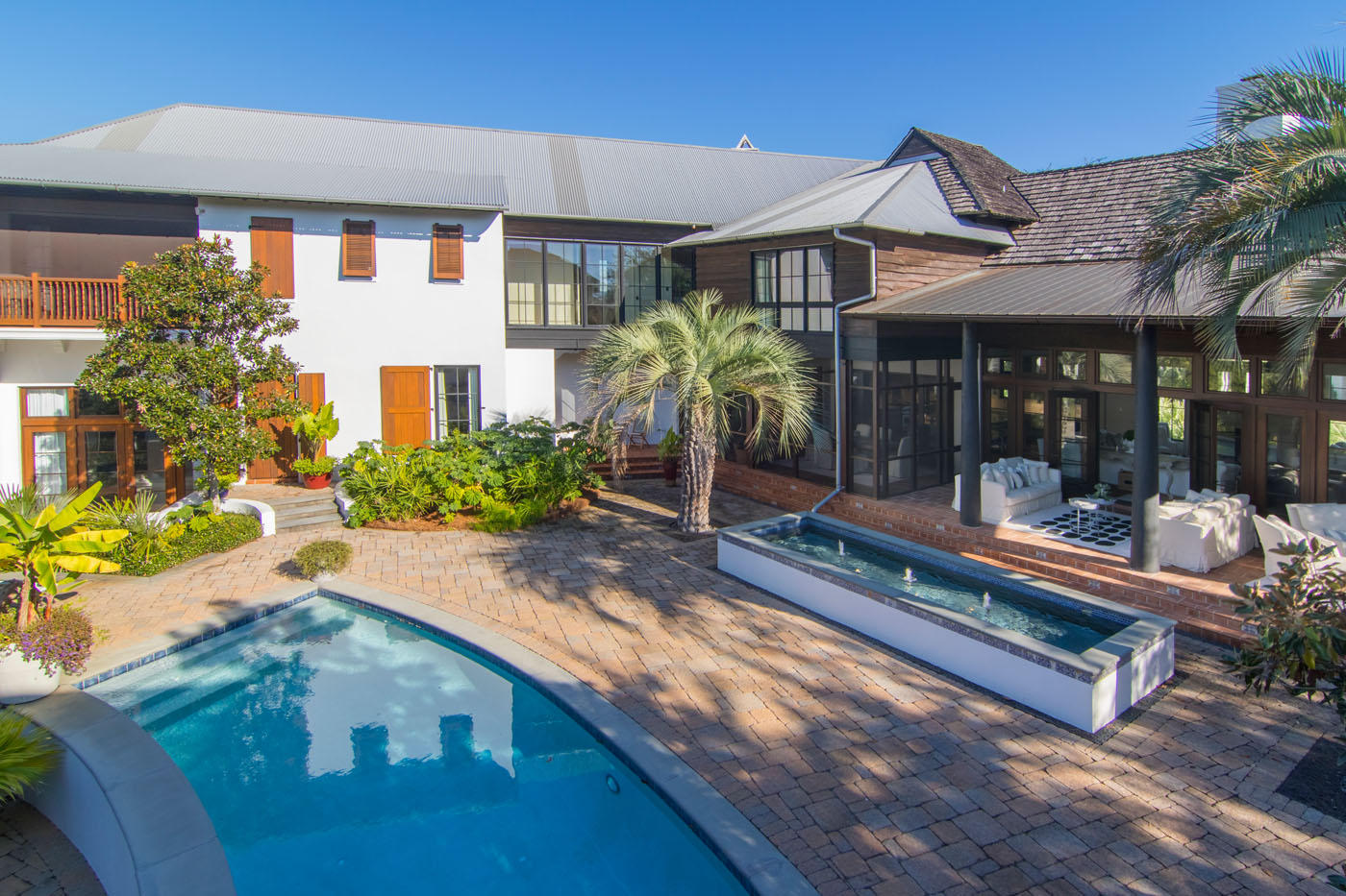 112 W Kingston Road