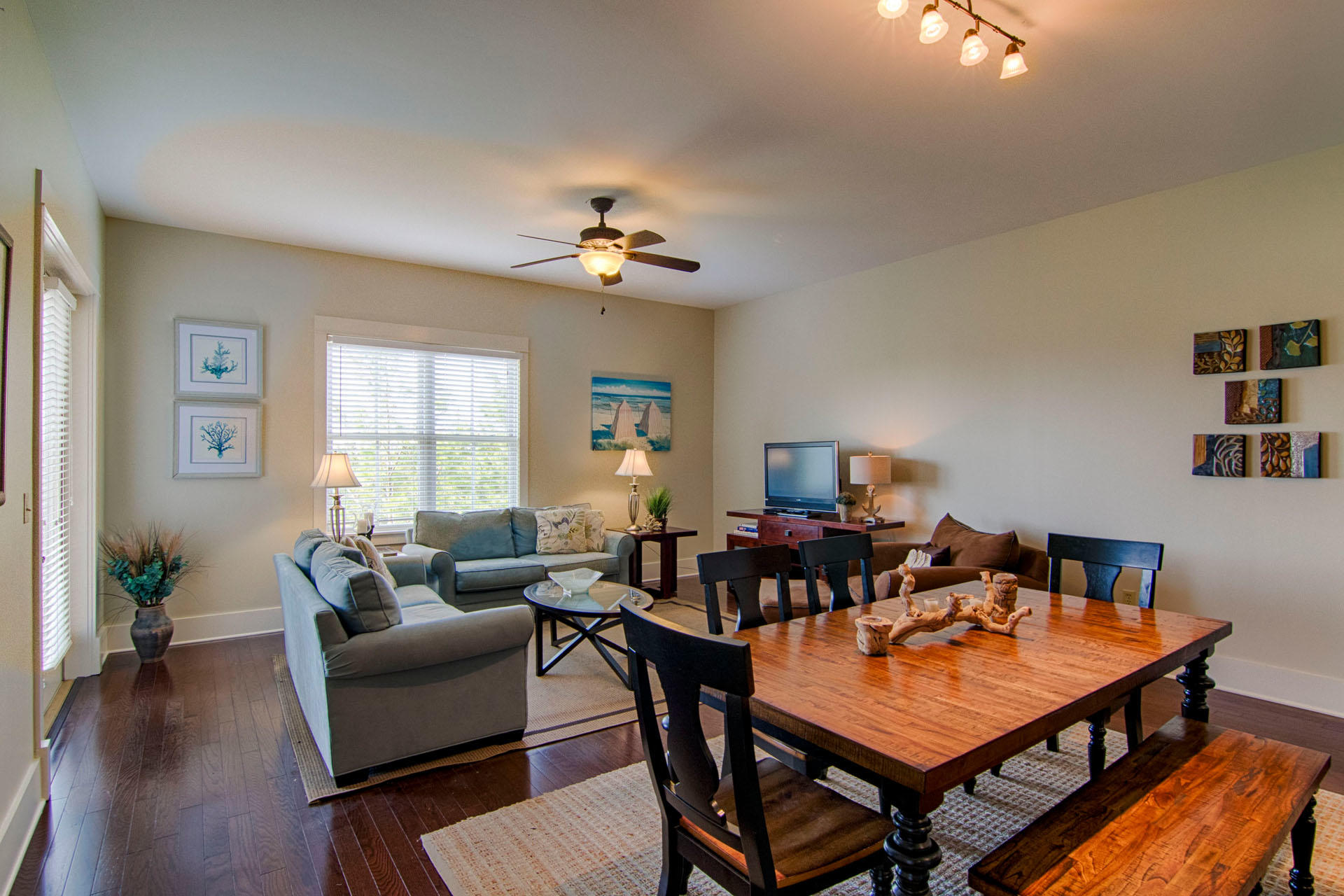 2046 W Co Highway 30-A, UNIT M2-325