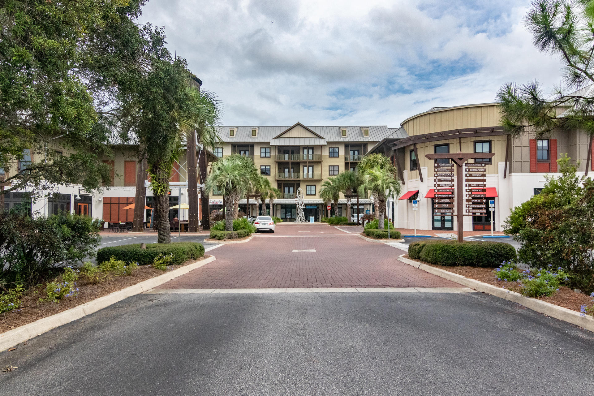 2046 W Co Highway 30-A, UNIT M2-425