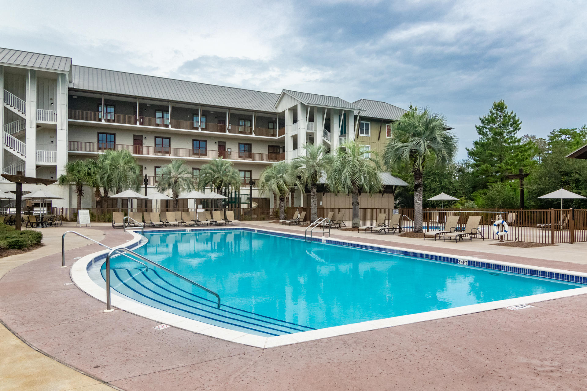 2046 W Co Highway 30-A, UNIT M2-425
