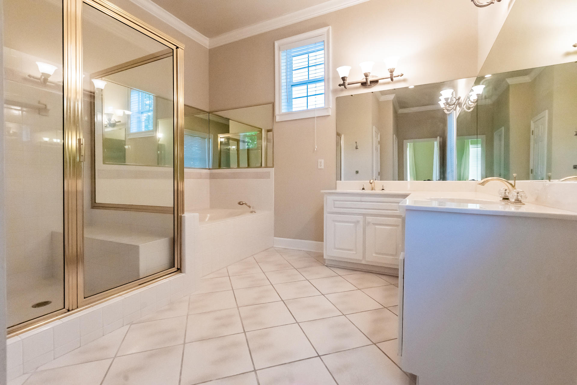 45 White Cliffs Lane