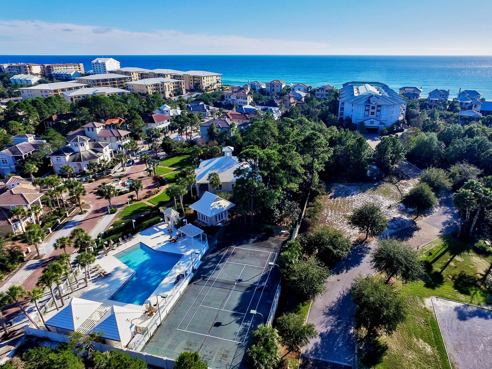 194 White Cliffs Boulevard