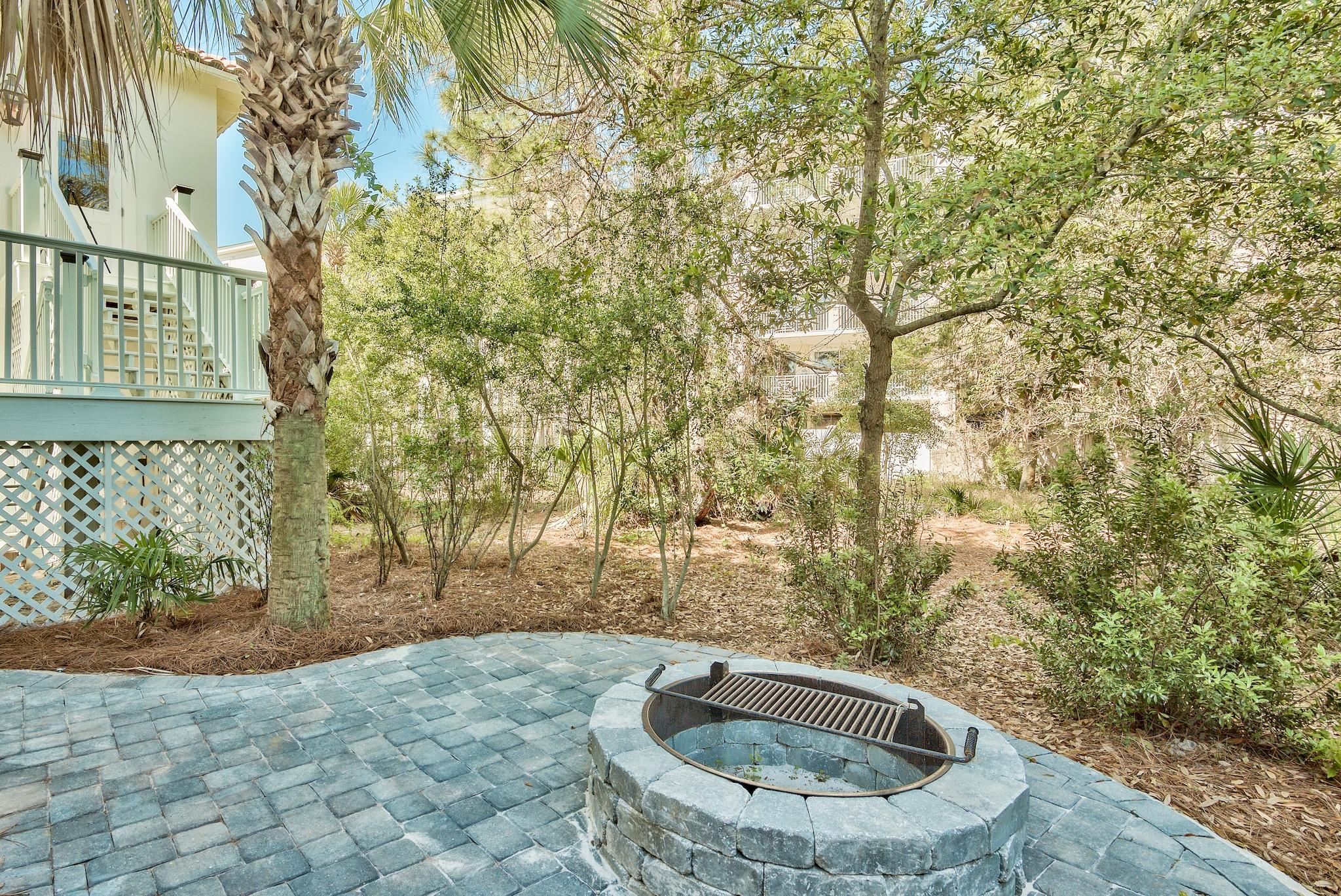 194 White Cliffs Boulevard