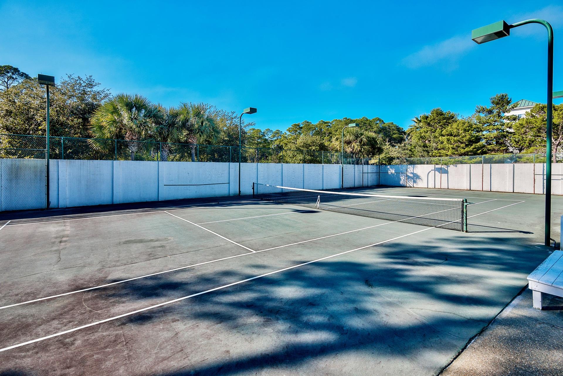 194 White Cliffs Boulevard