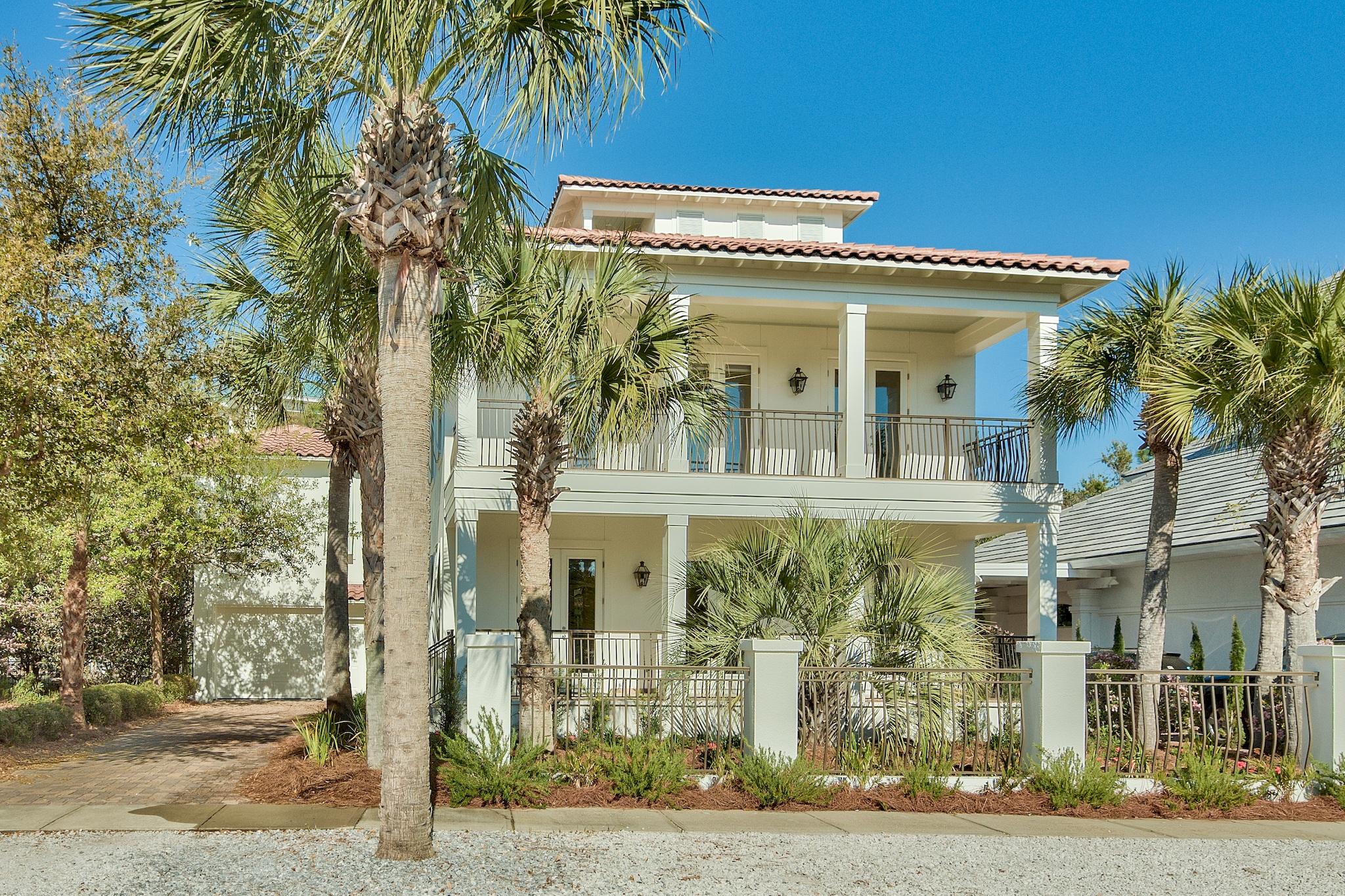 194 White Cliffs Boulevard