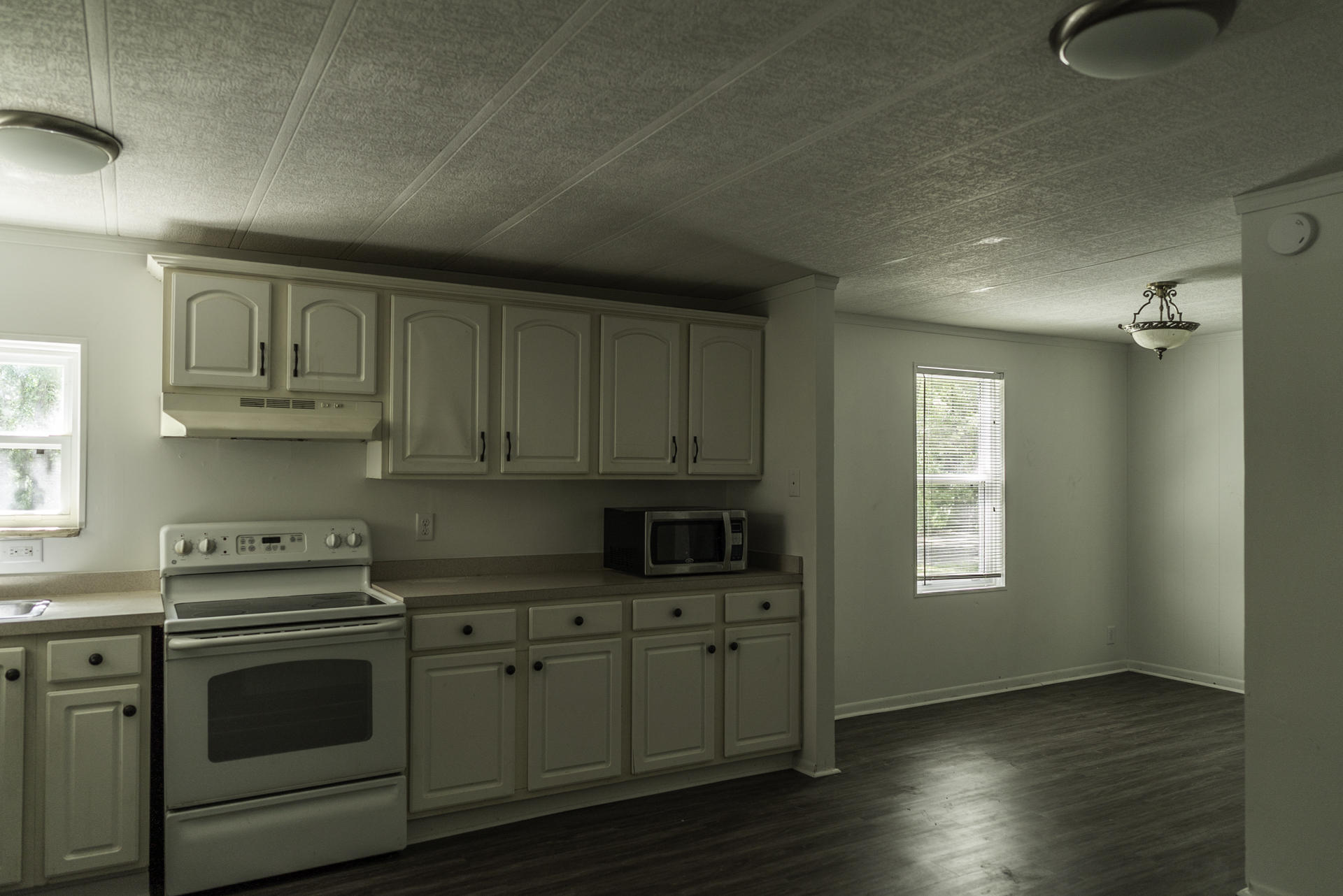 1128 N Co Hwy 395