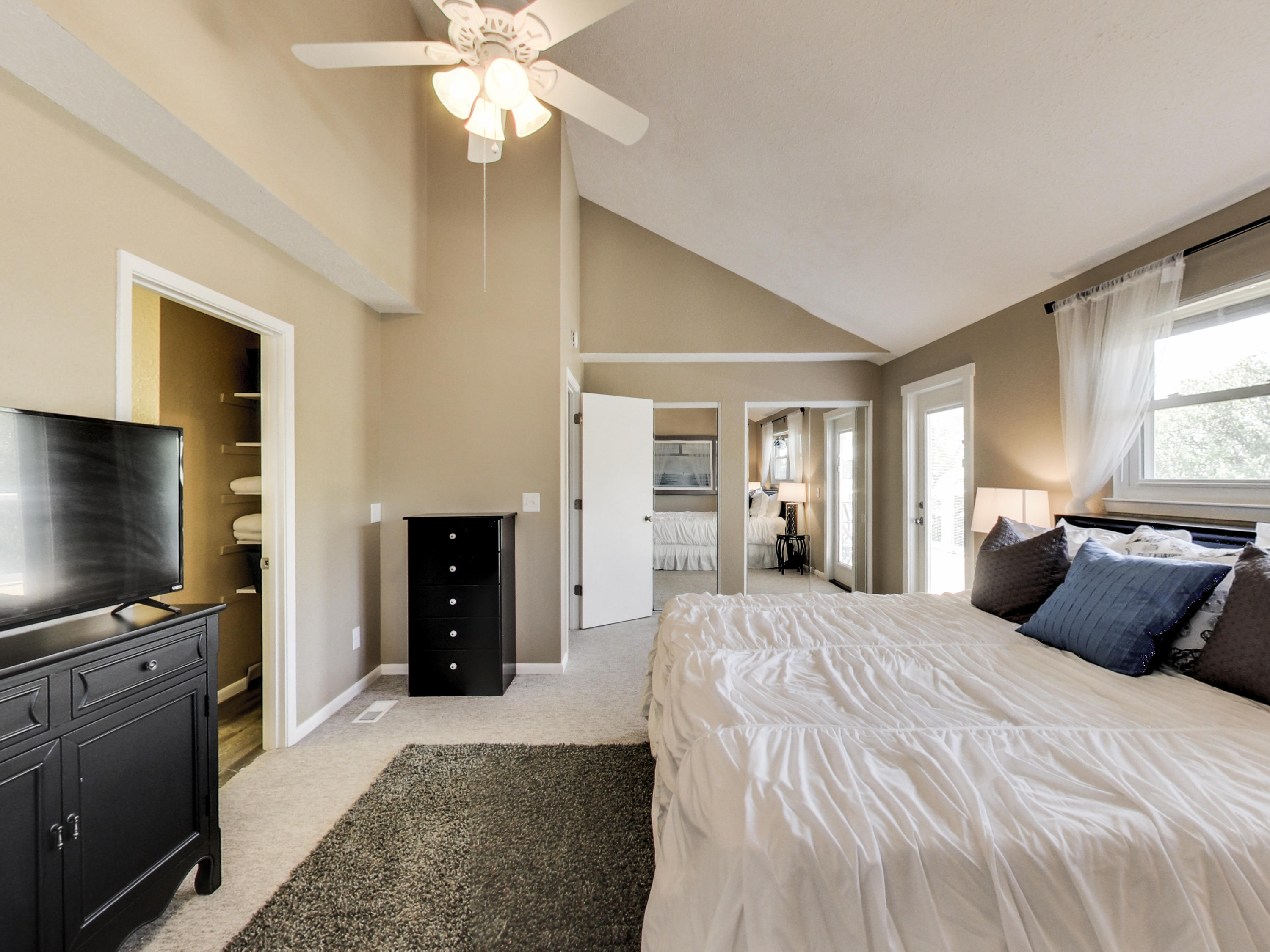 321 Pelican Circle, A-B