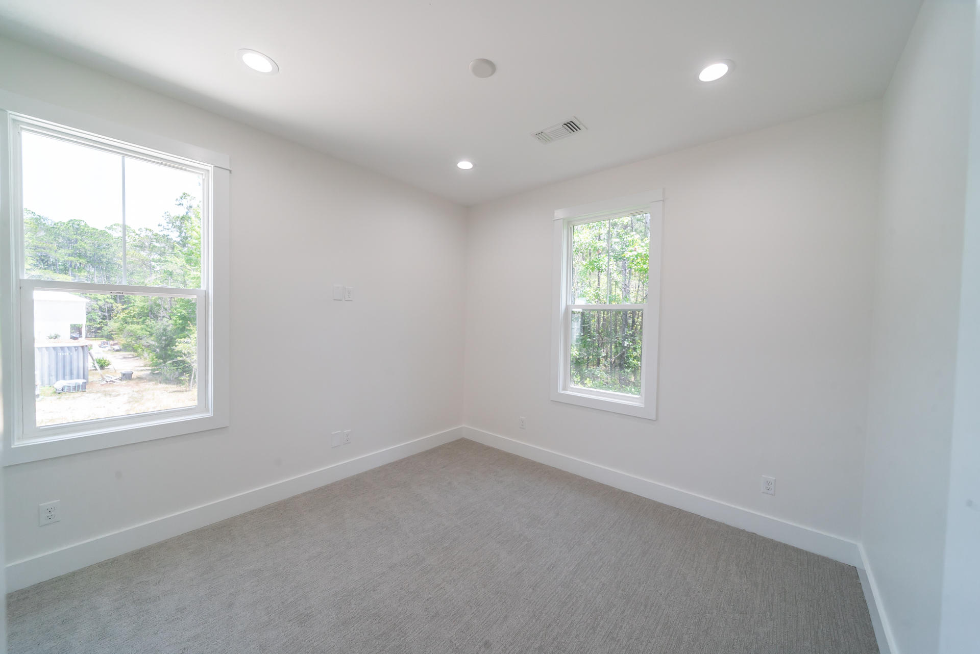 18 E Claycin Cove