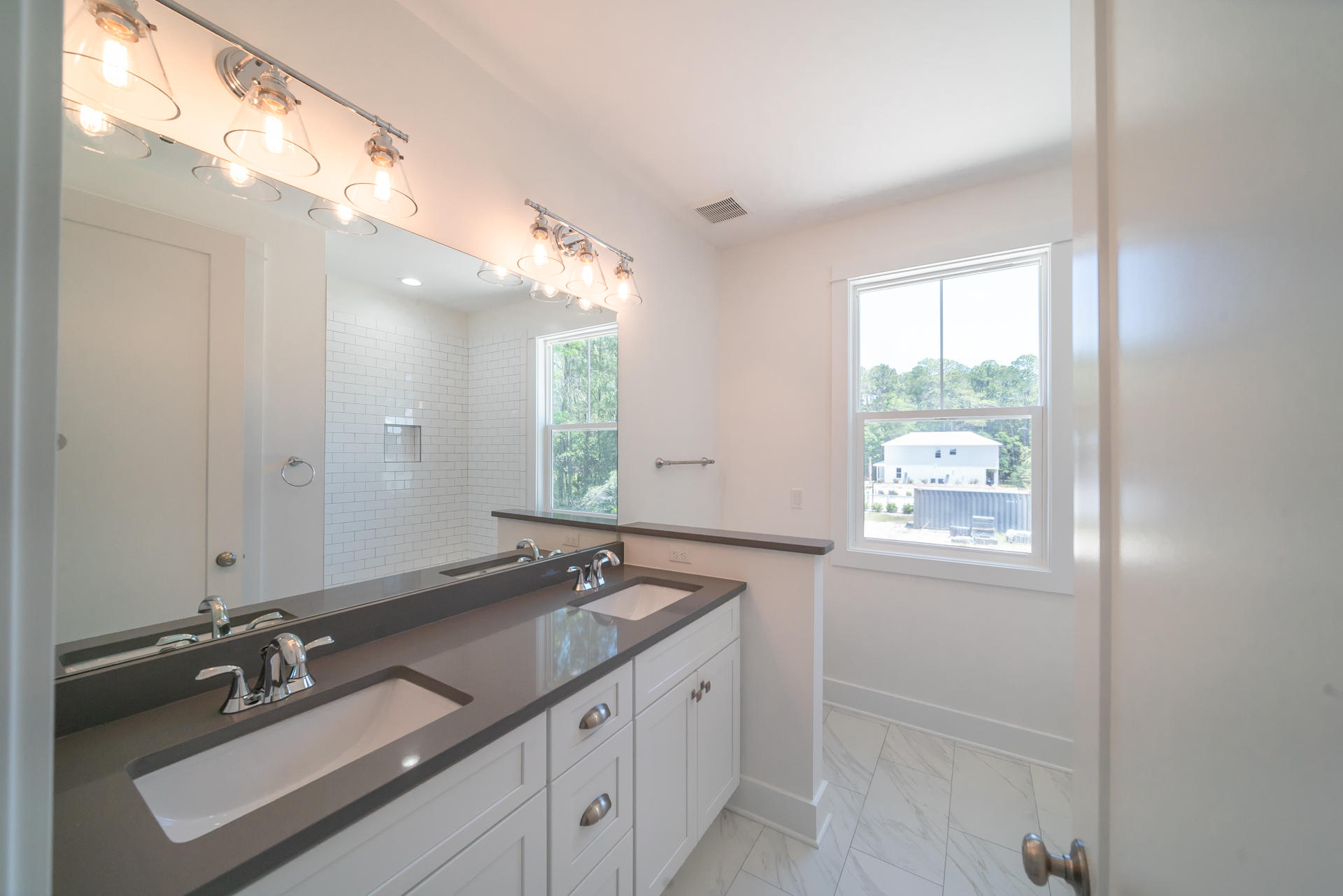 18 E Claycin Cove