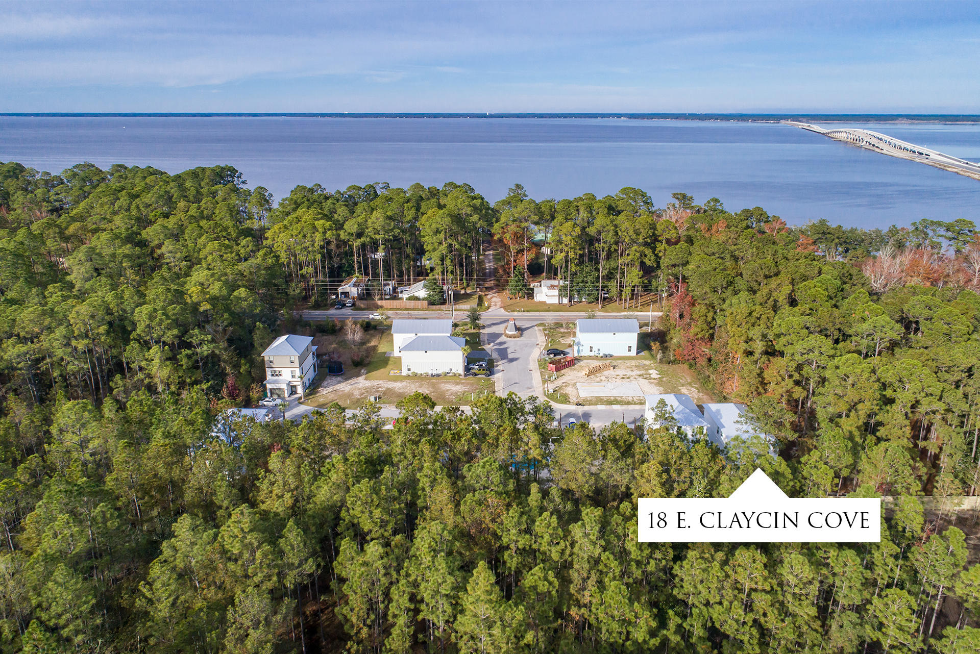 18 E Claycin Cove