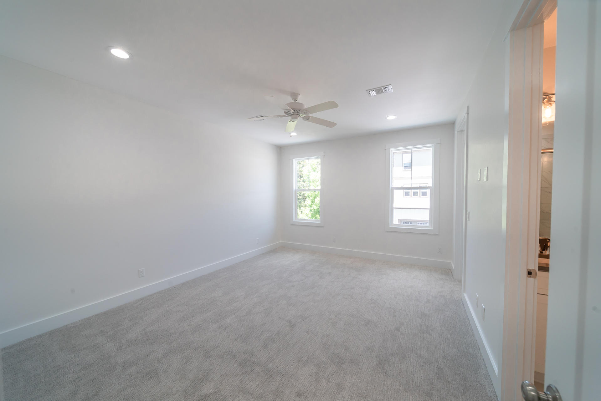 18 E Claycin Cove