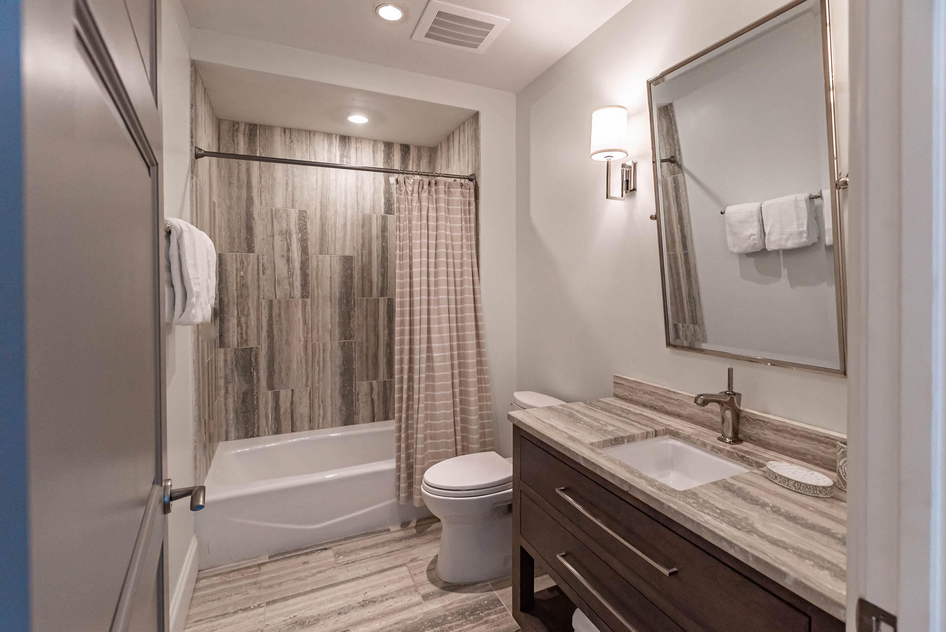 46 N Barrett Square, Unit #303