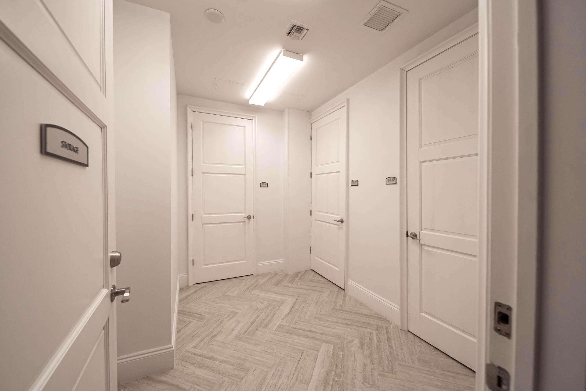 46 N Barrett Square, Unit #303