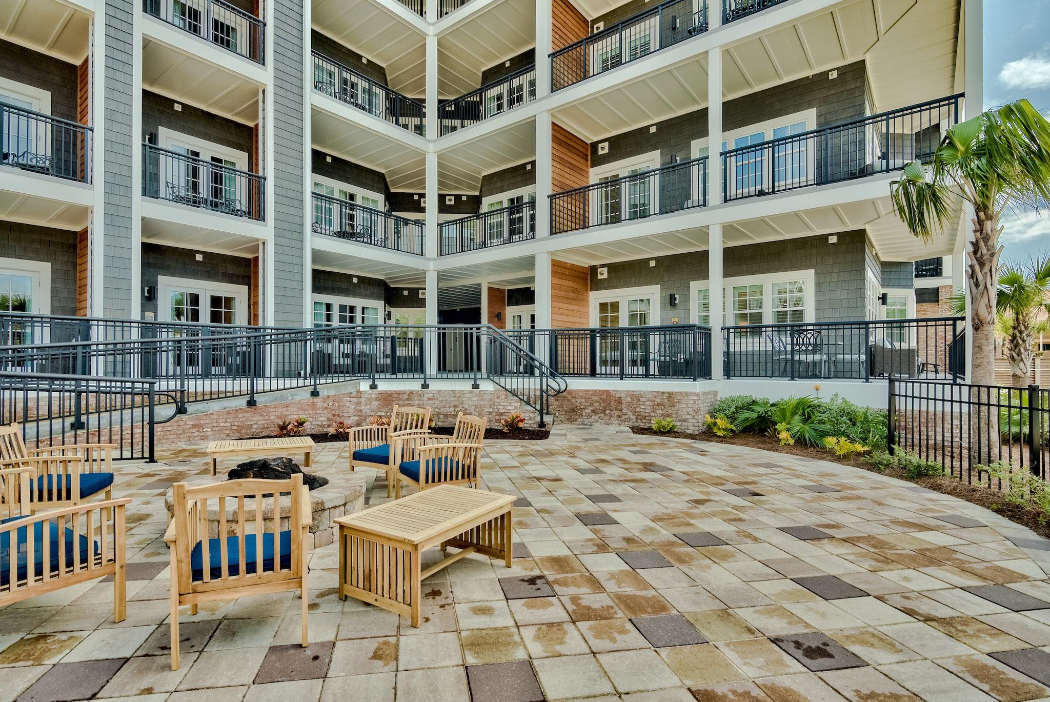 100 Matthew Boulevard, 114