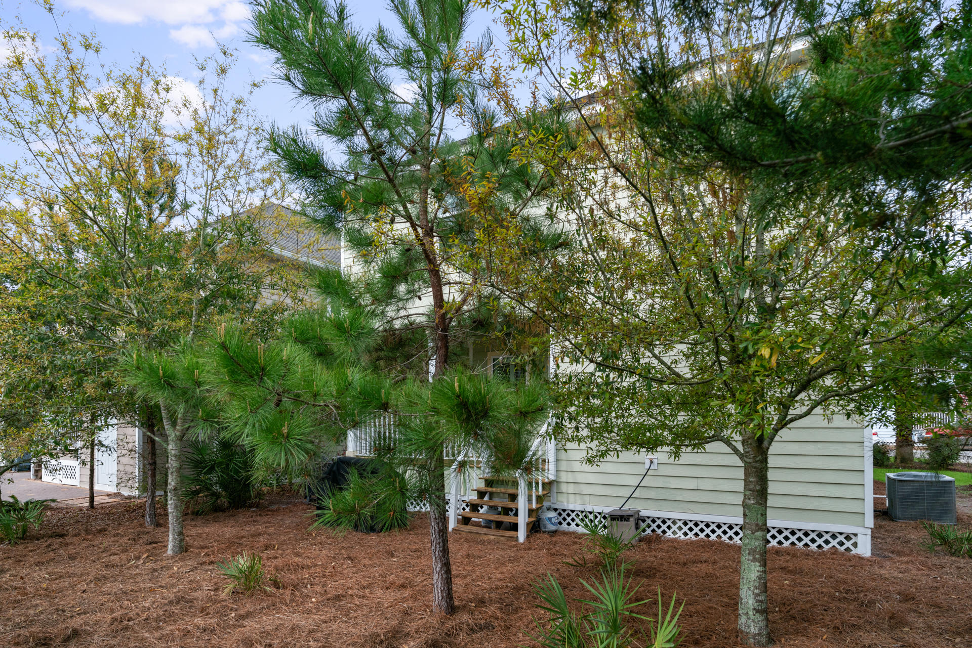 121 Golf Villa Drive