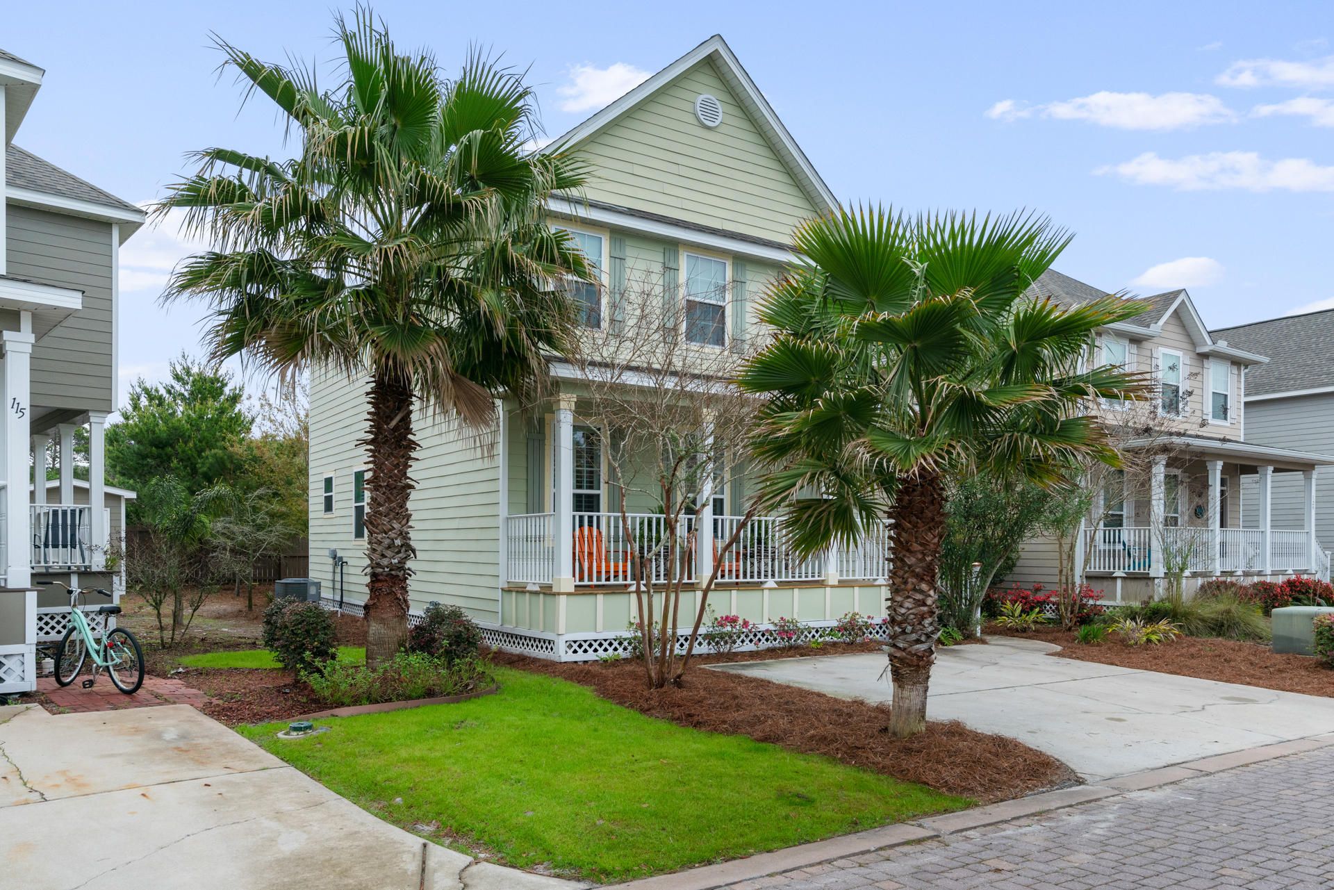121 Golf Villa Drive