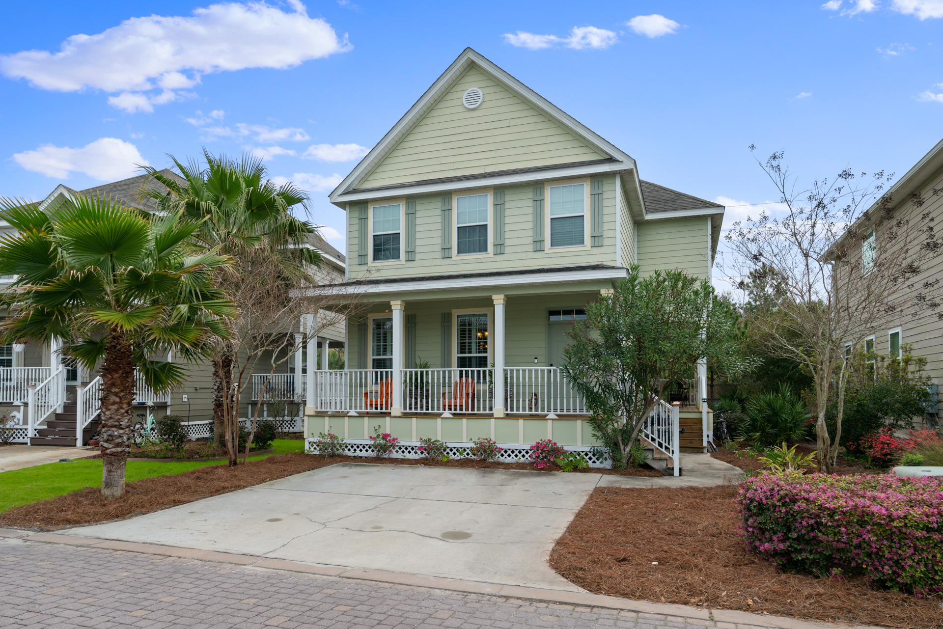 121 Golf Villa Drive