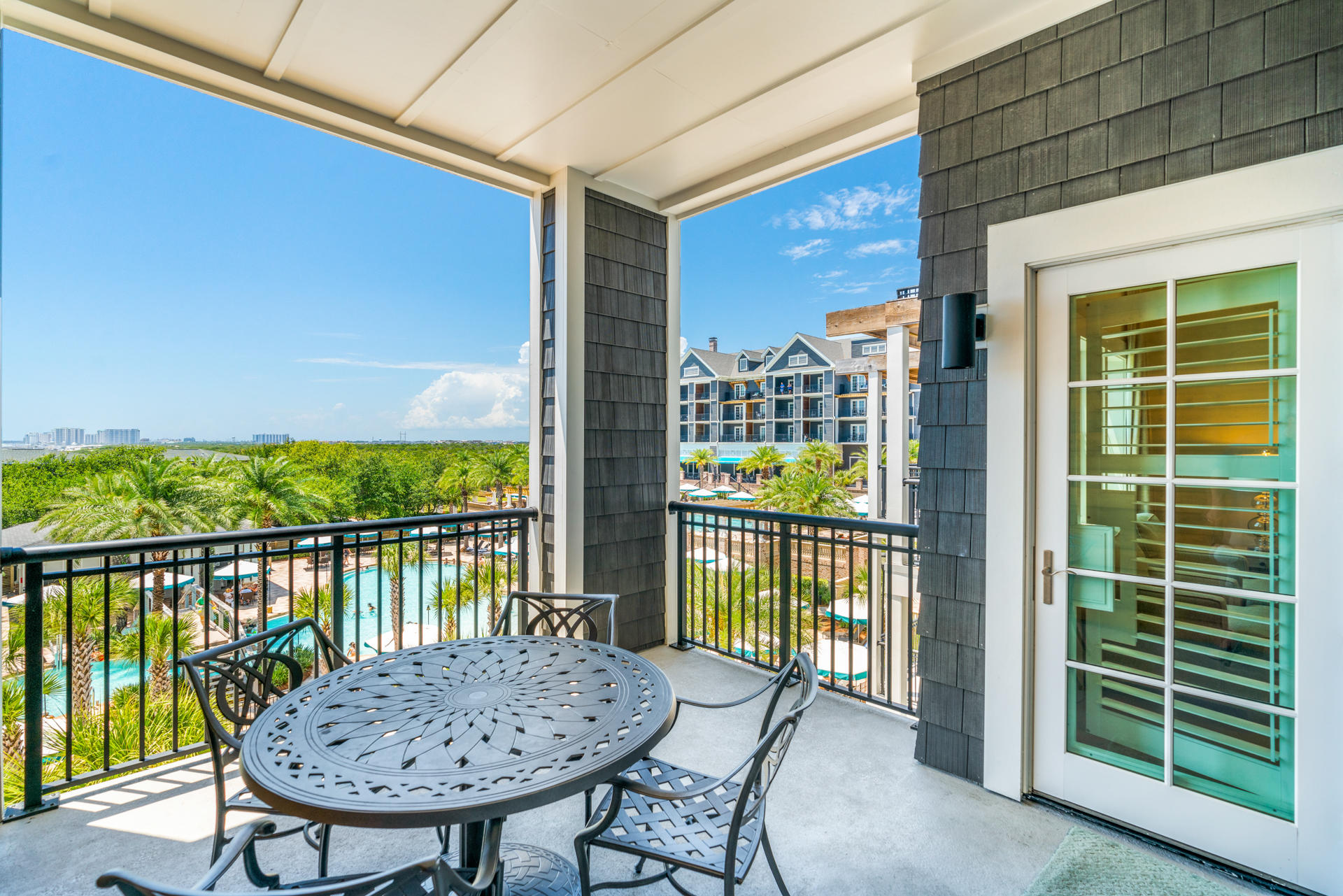 100 Matthew Boulevard, 306