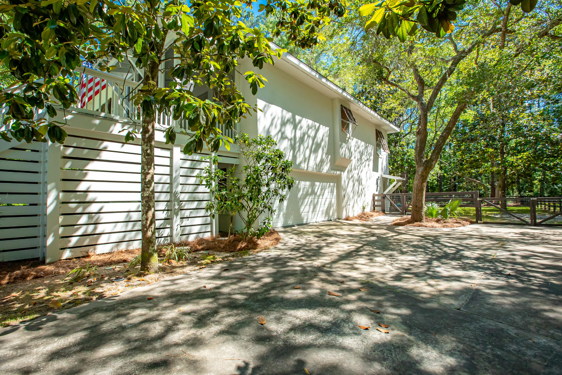 180 E Shallows Drive