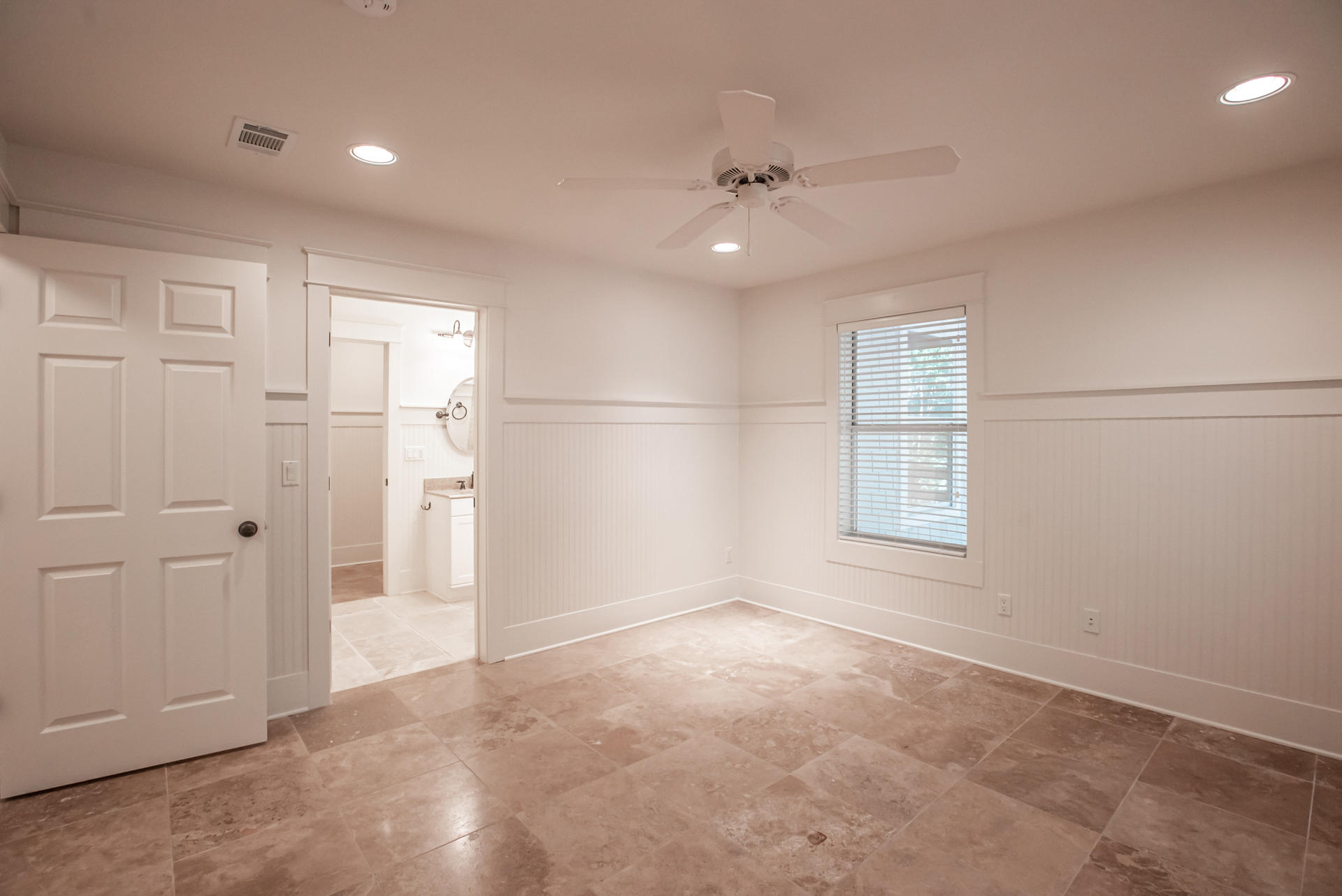 180 E Shallows Drive