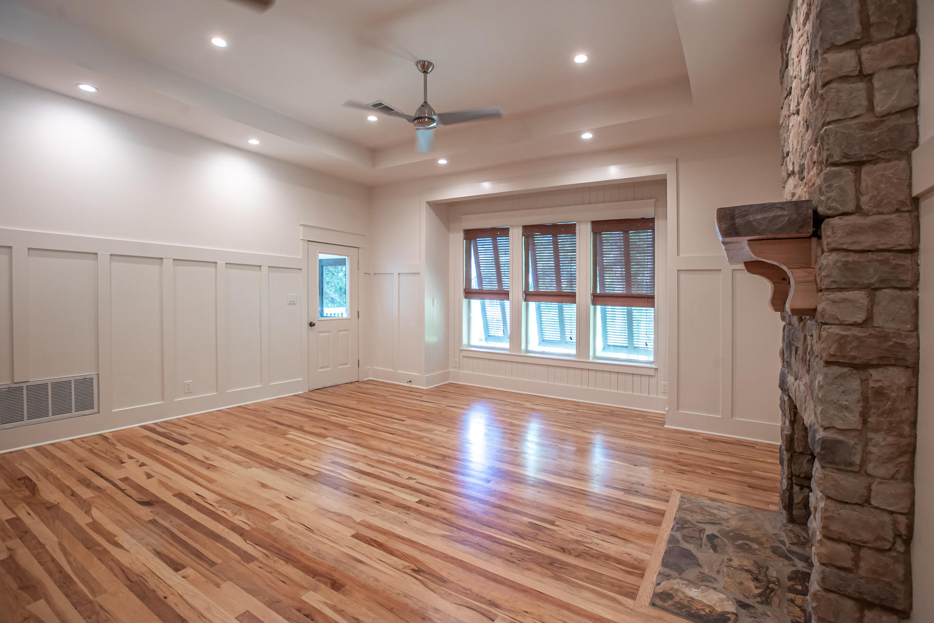 180 E Shallows Drive