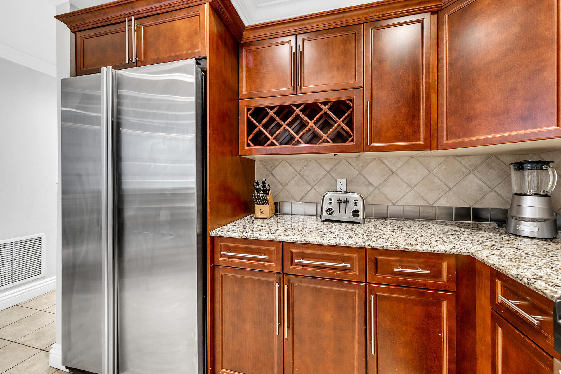 10 Harbor Boulevard, E603D
