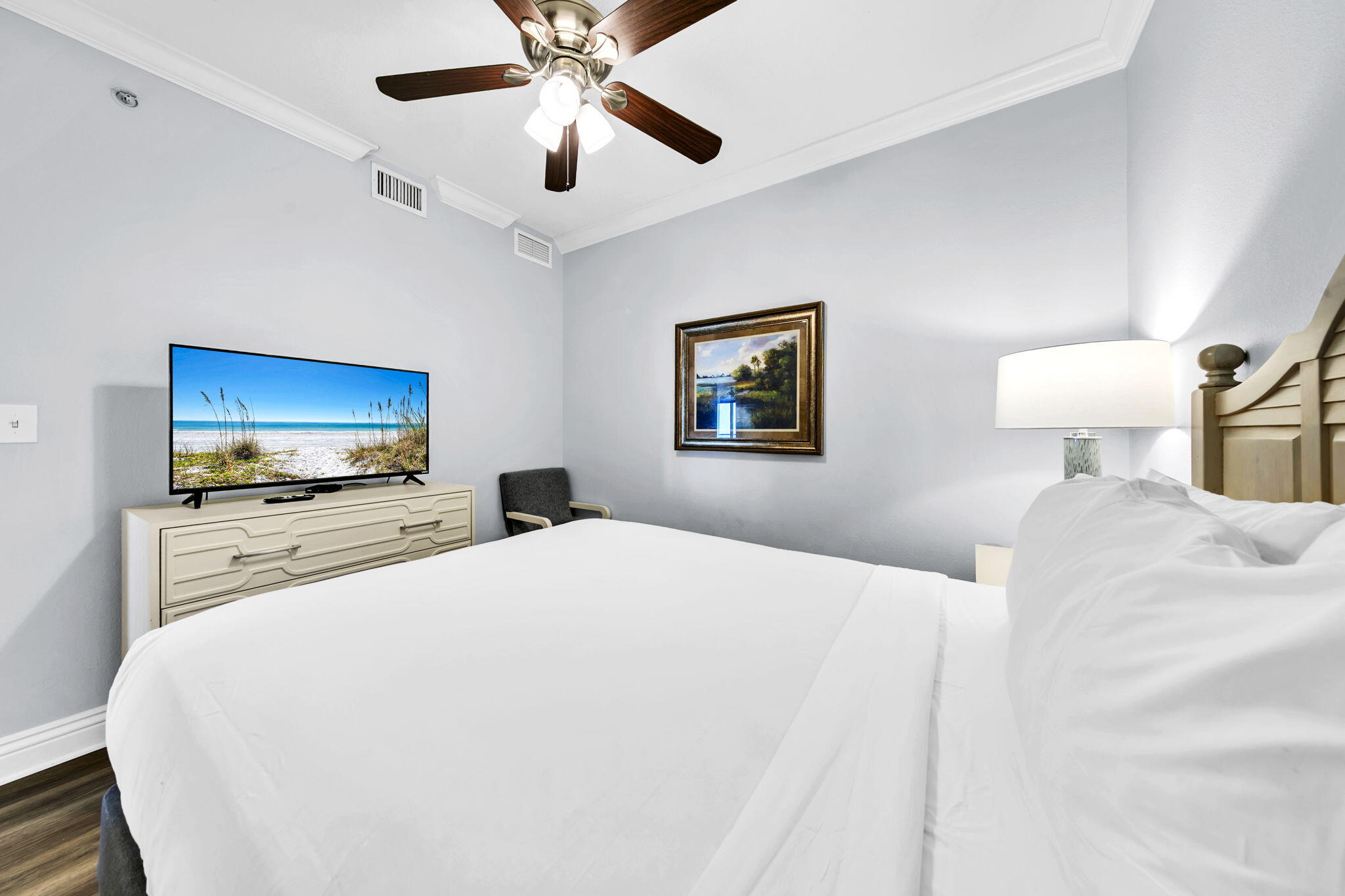 10 Harbor Boulevard, E610 - Week A