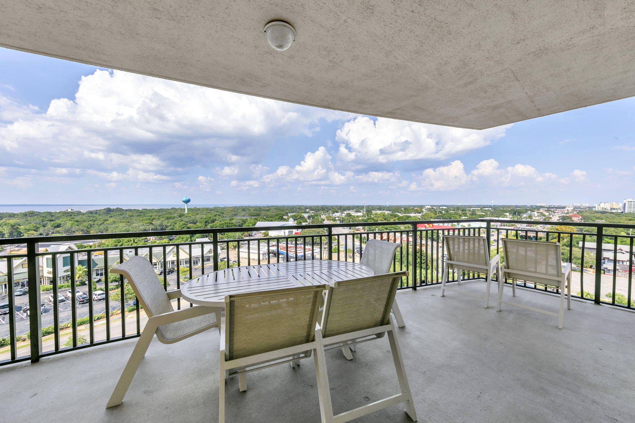 10 Harbor Boulevard, E610 - Week A