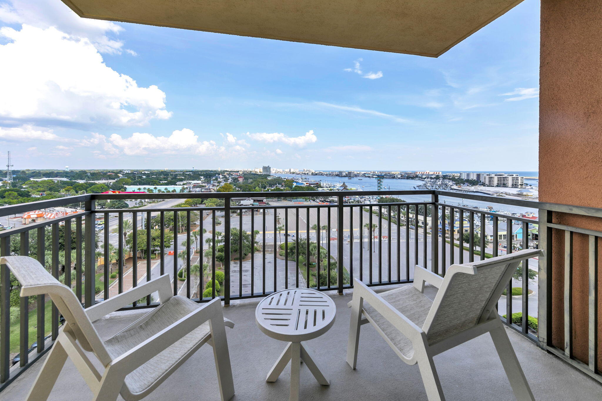 10 Harbor Boulevard, E610 - Week A