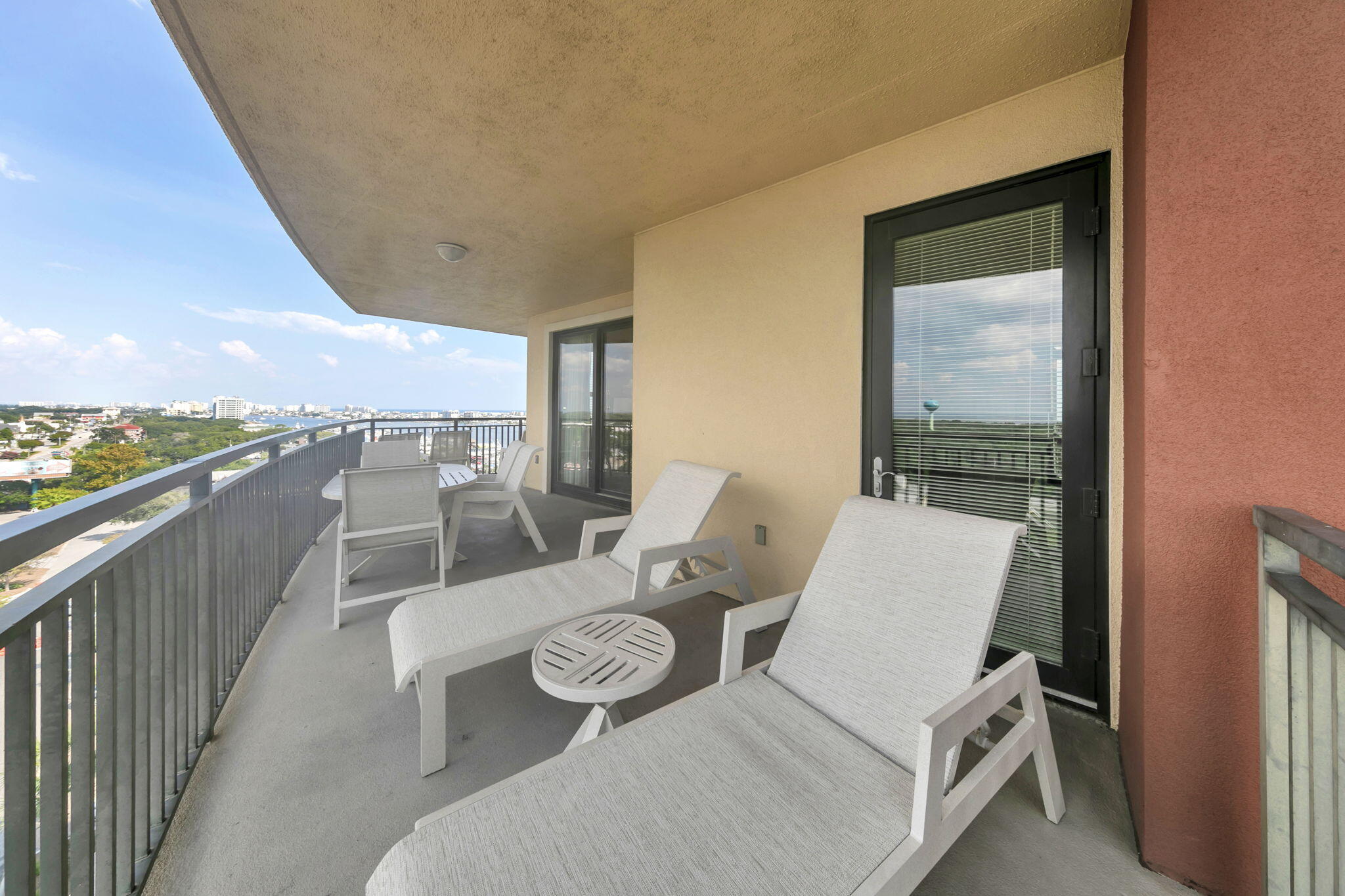 10 Harbor Boulevard, E610 - Week A