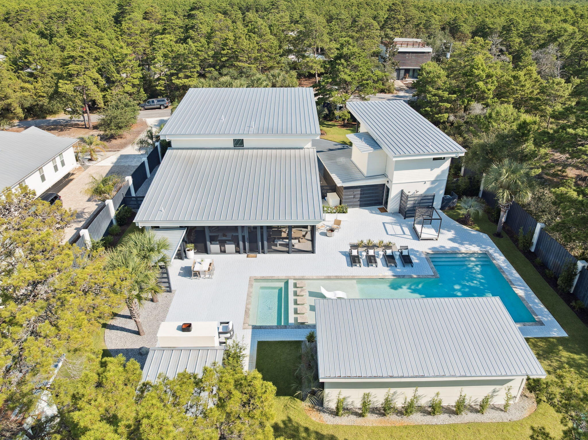 114 E Surfside Drive