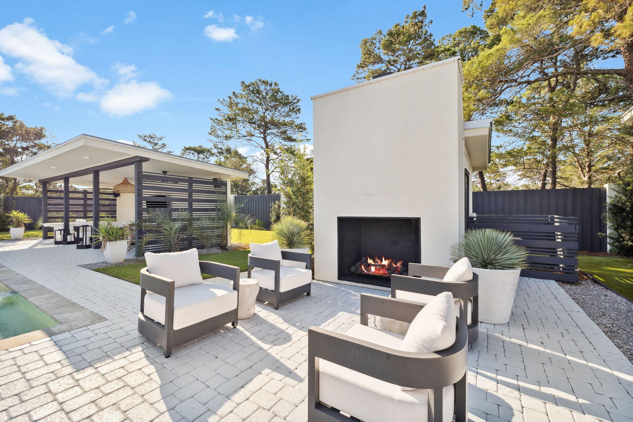 114 E Surfside Drive