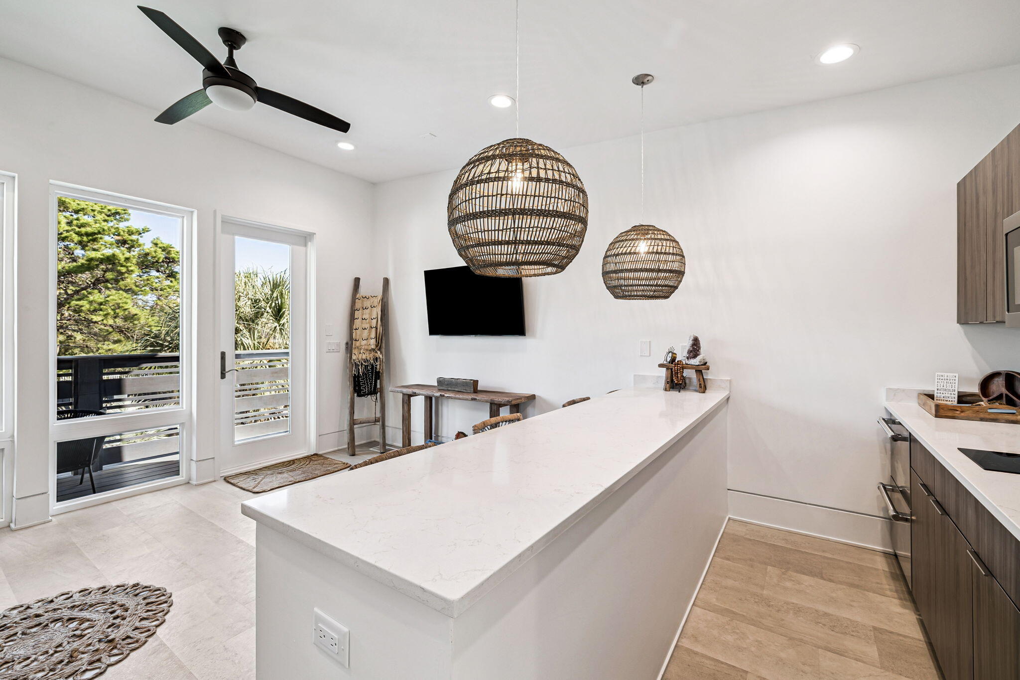 114 E Surfside Drive