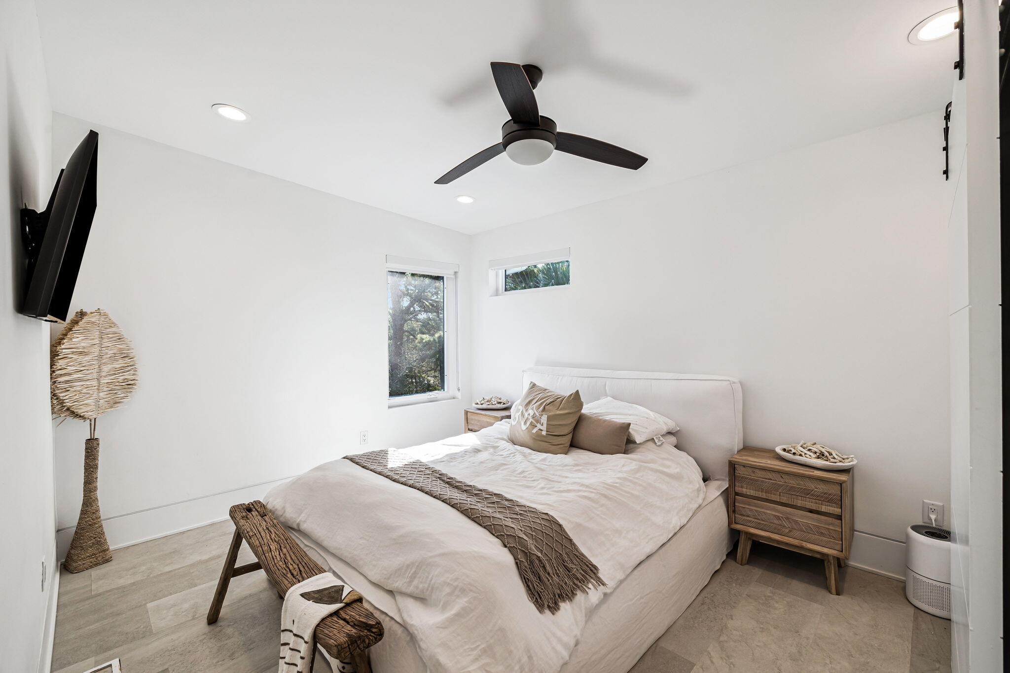 114 E Surfside Drive