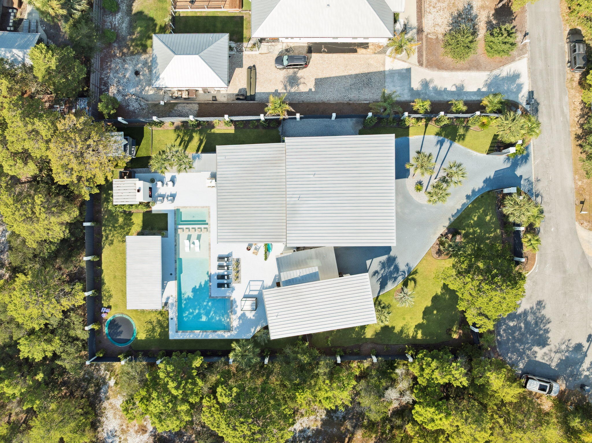 114 E Surfside Drive