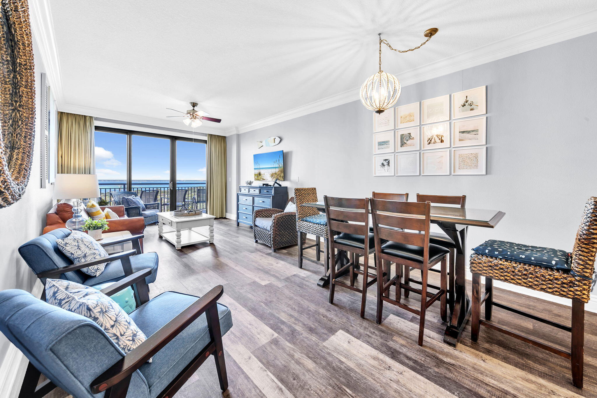 10 Harbor Boulevard, W329