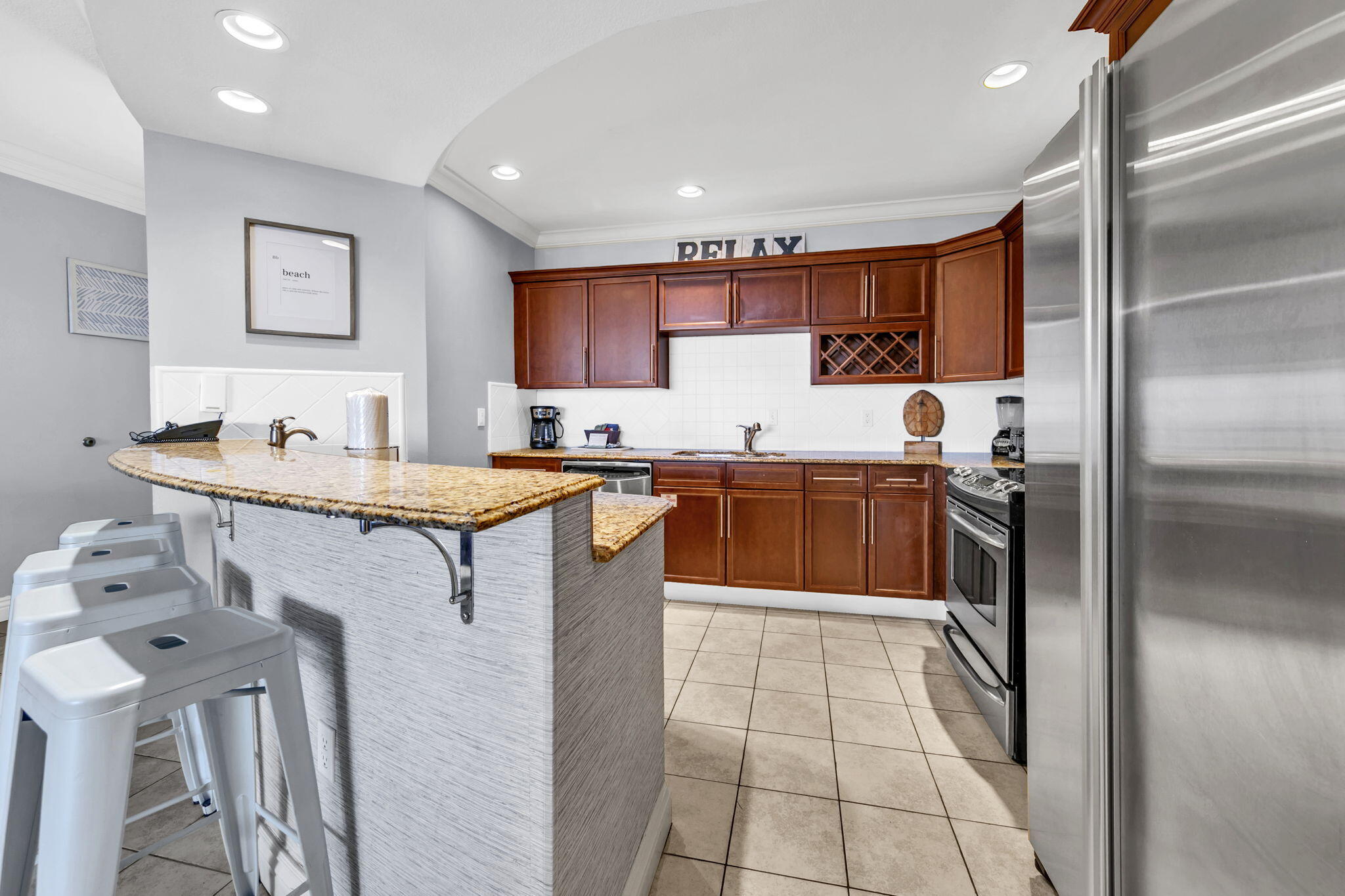 10 Harbor Boulevard, W329