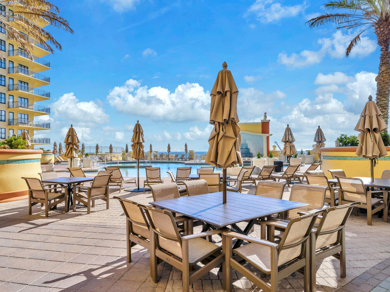 10 Harbor Boulevard, W329