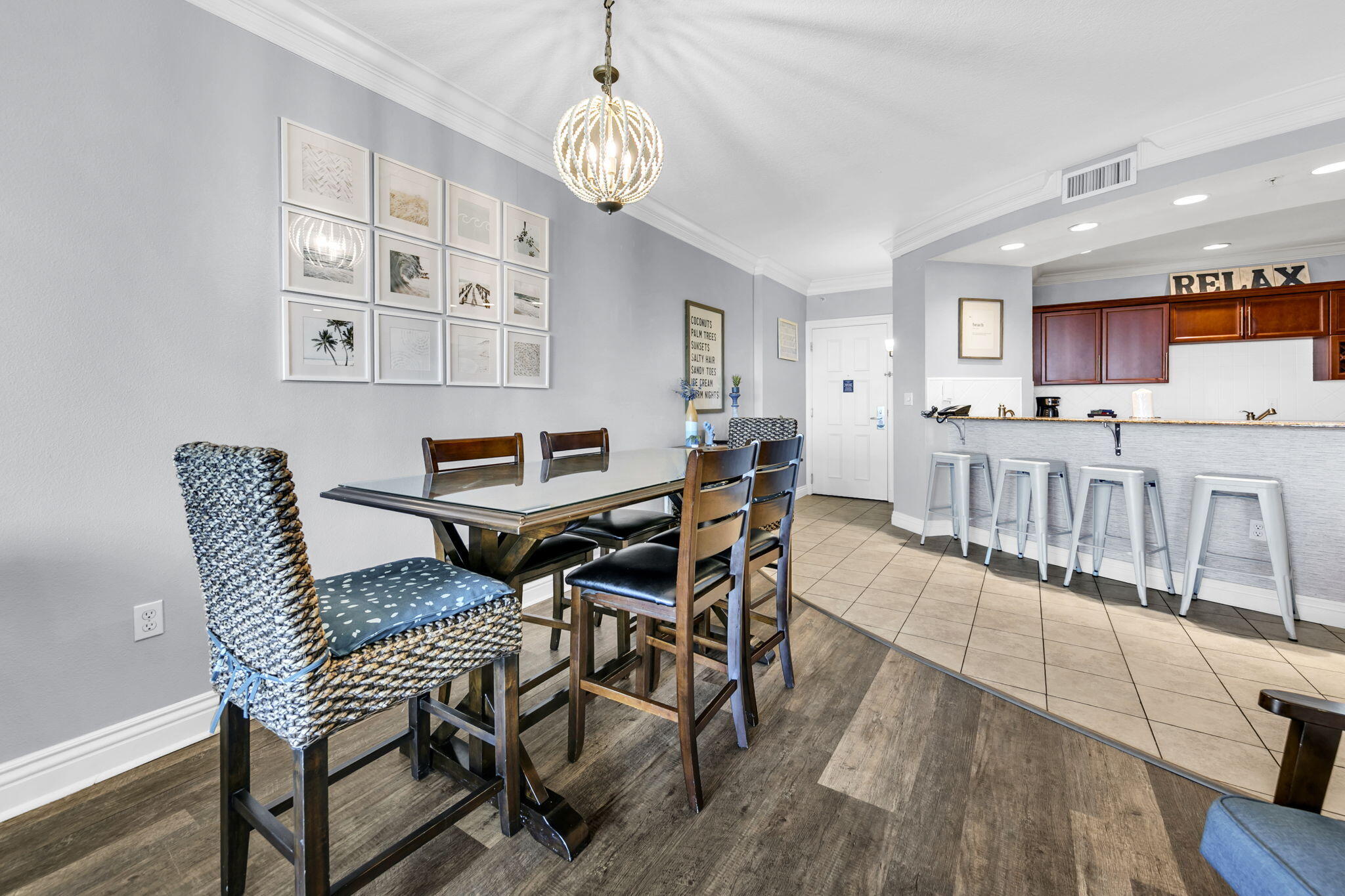 10 Harbor Boulevard, W329