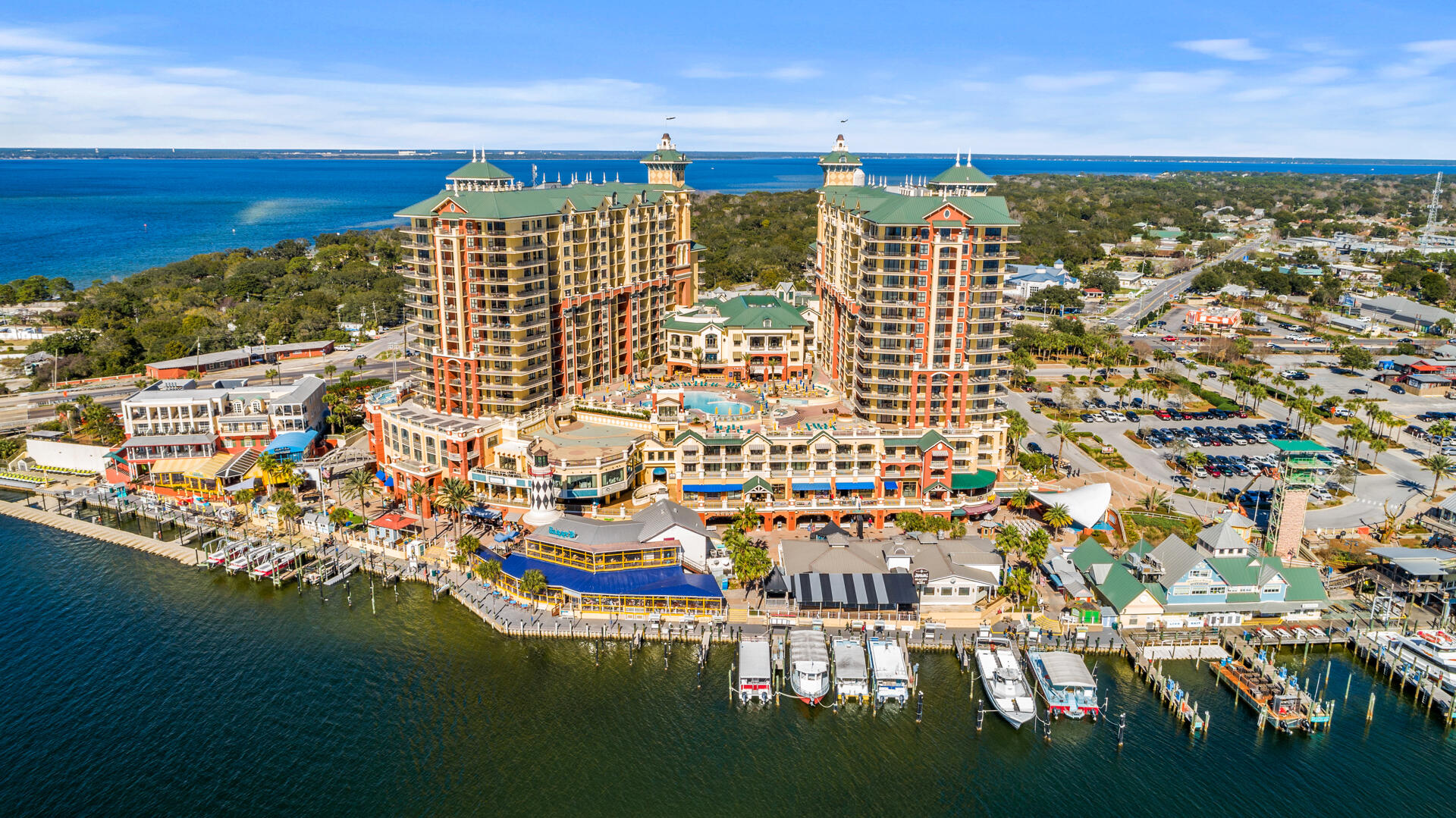 10 Harbor Boulevard, W329