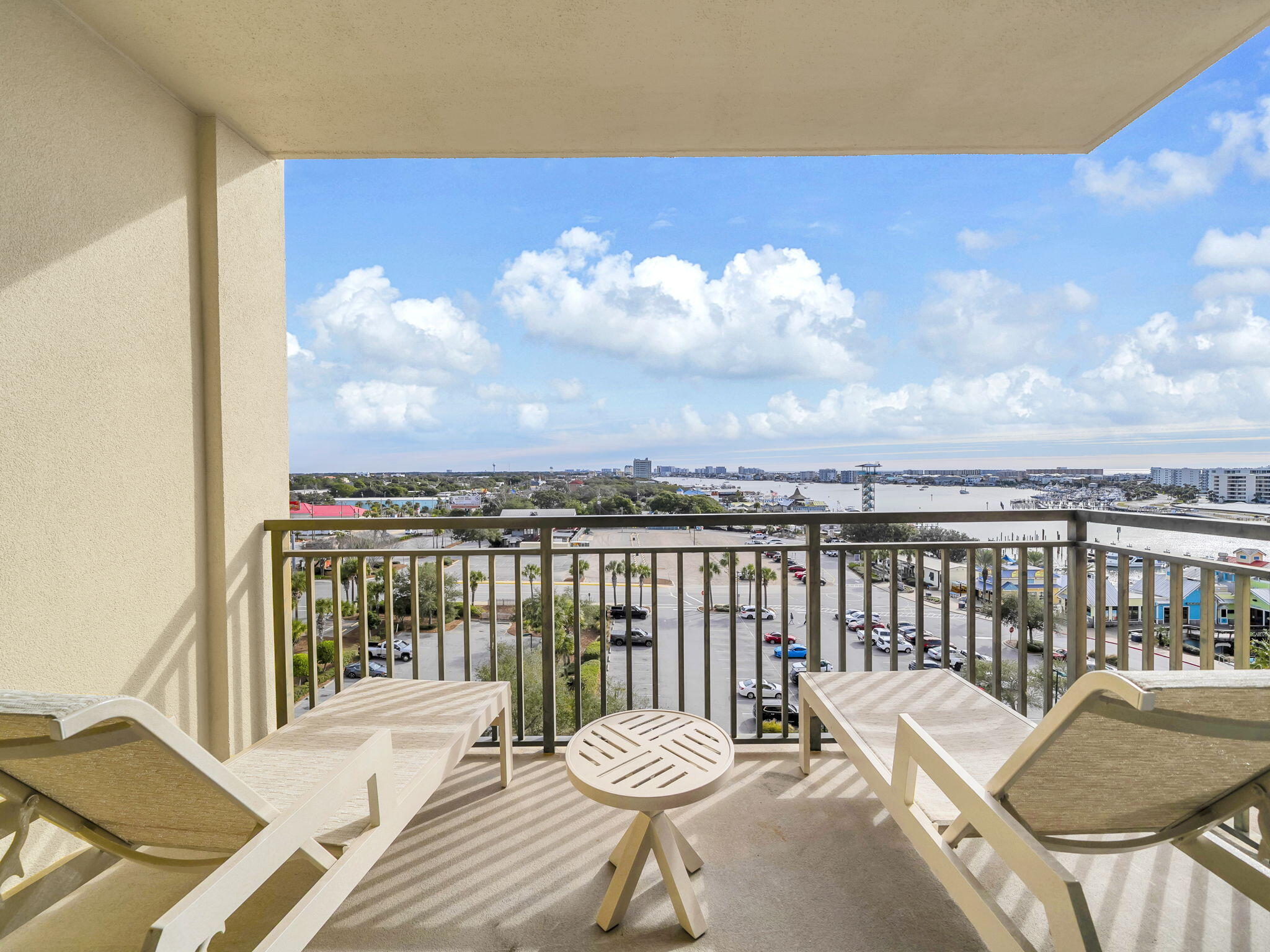 10 Harbor Boulevard E408-Week F