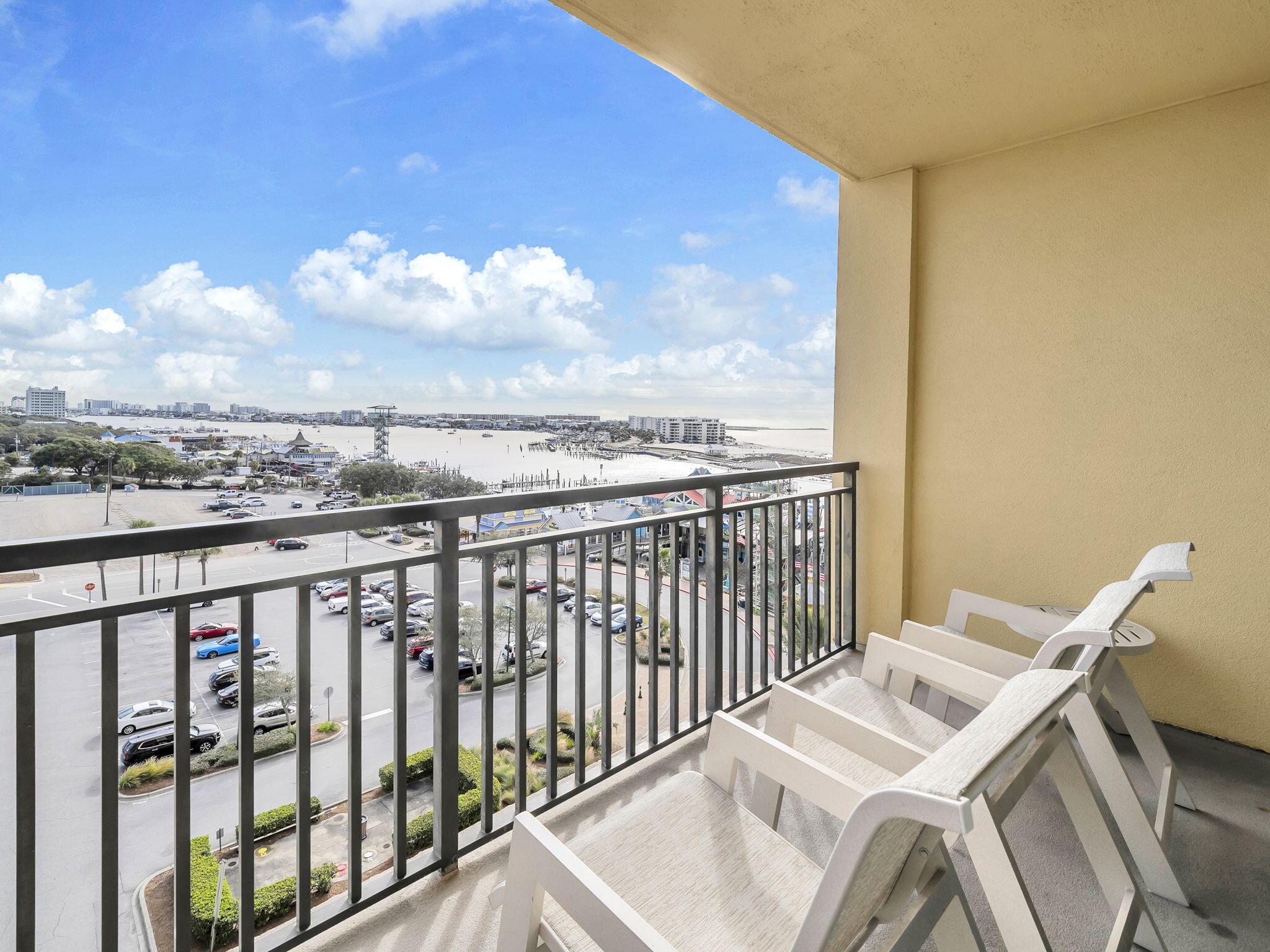 10 Harbor Boulevard E408-Week F