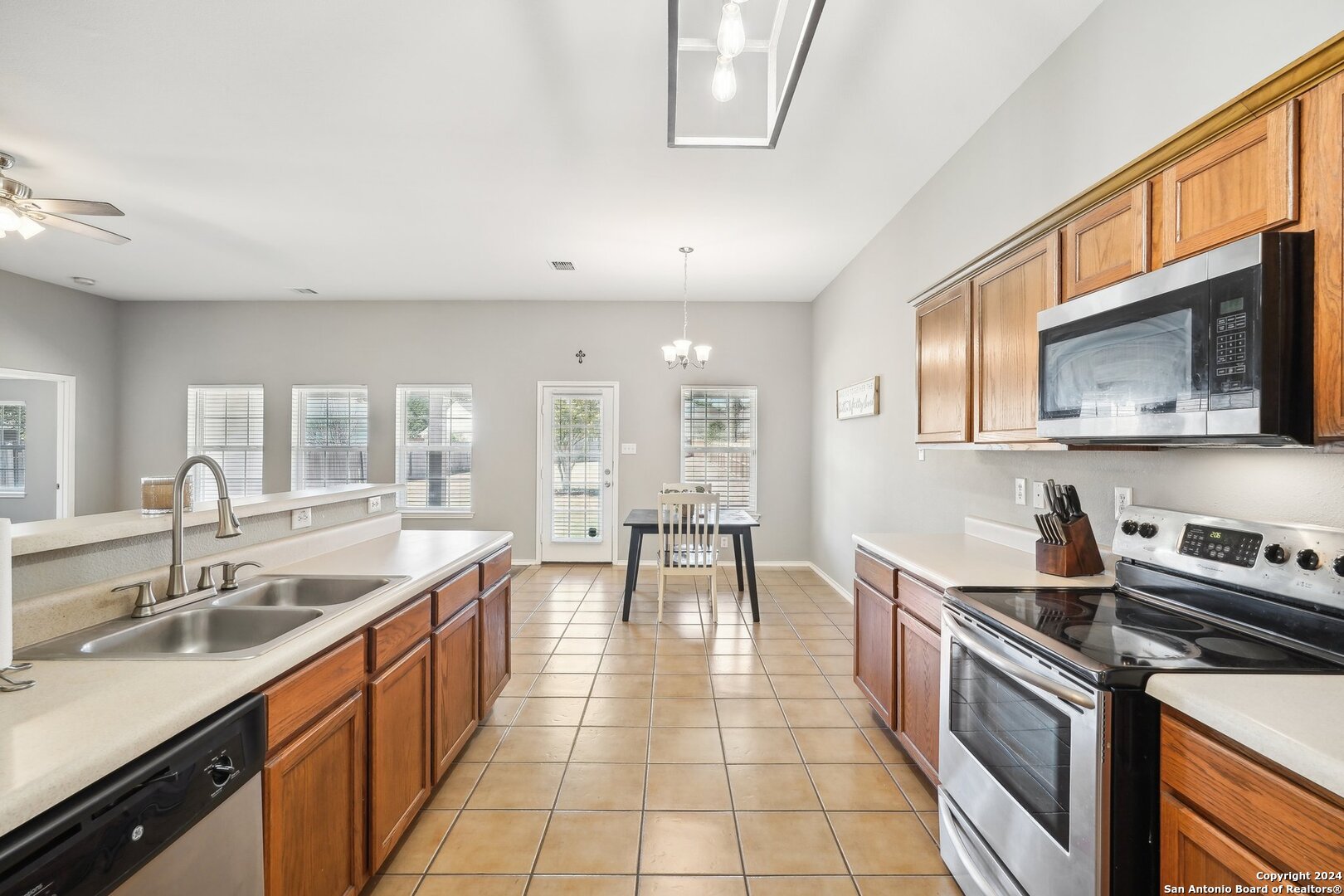 4931 ROAN BRK