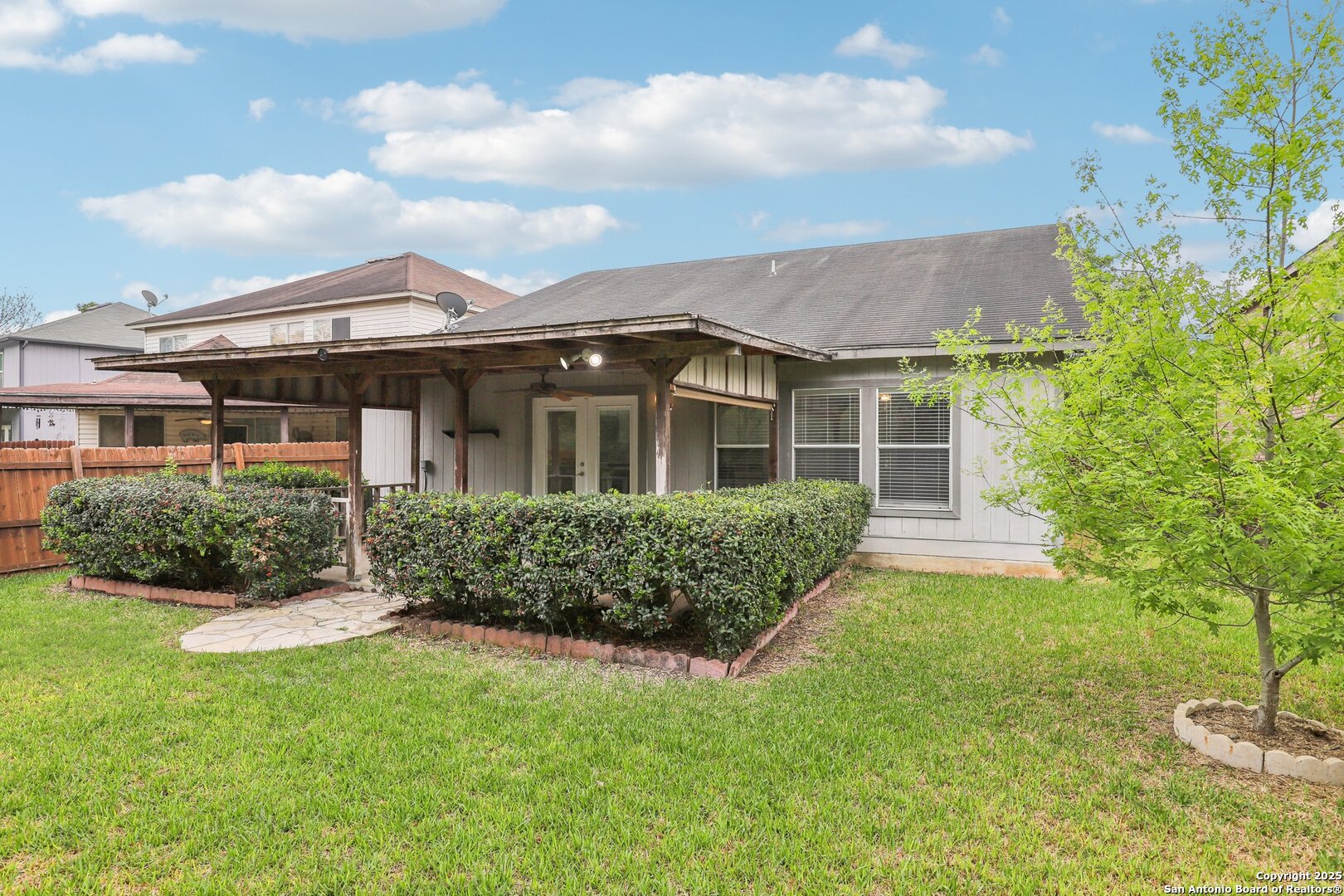 13415 Magnolia Brk