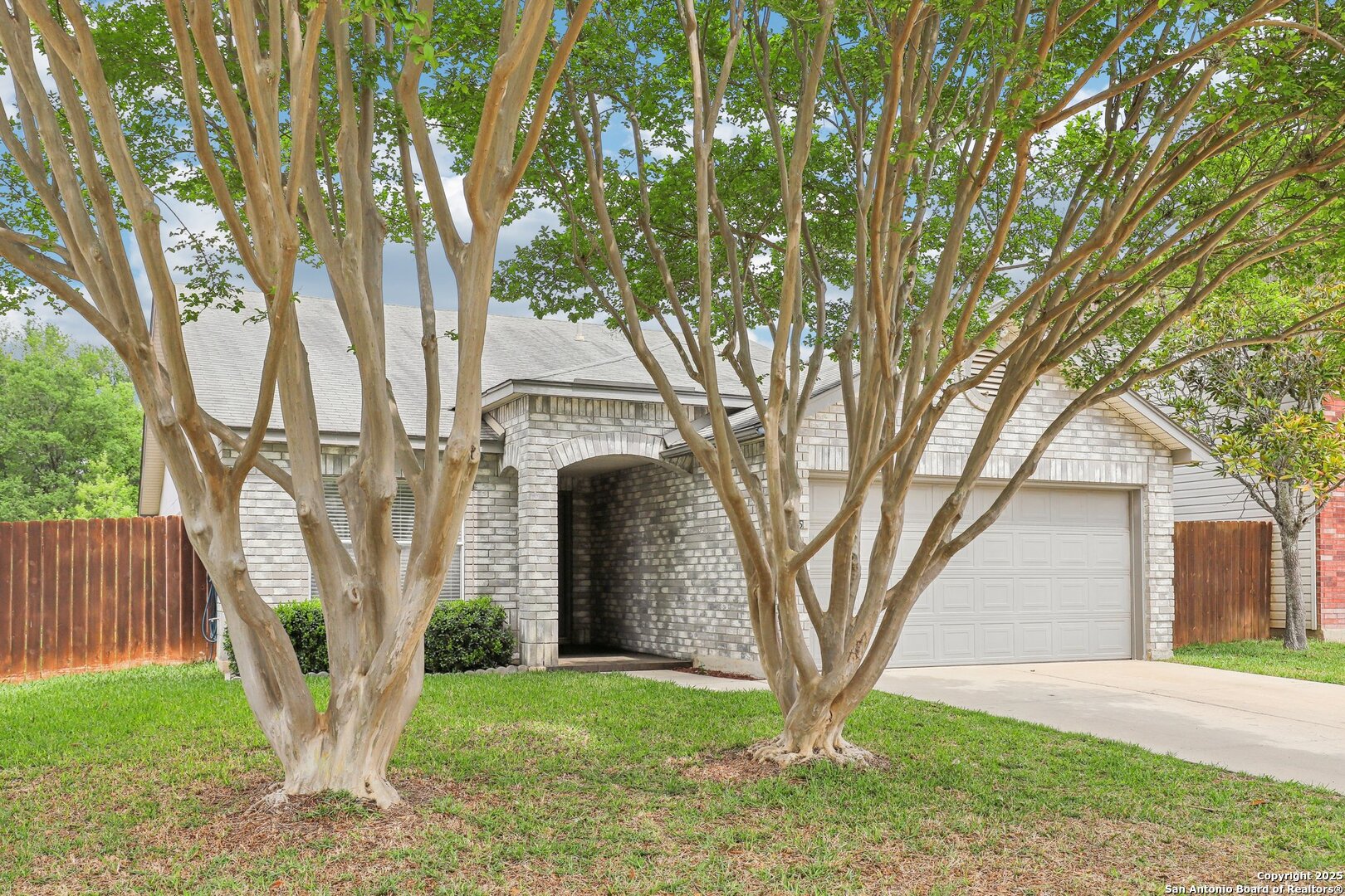 13415 Magnolia Brk