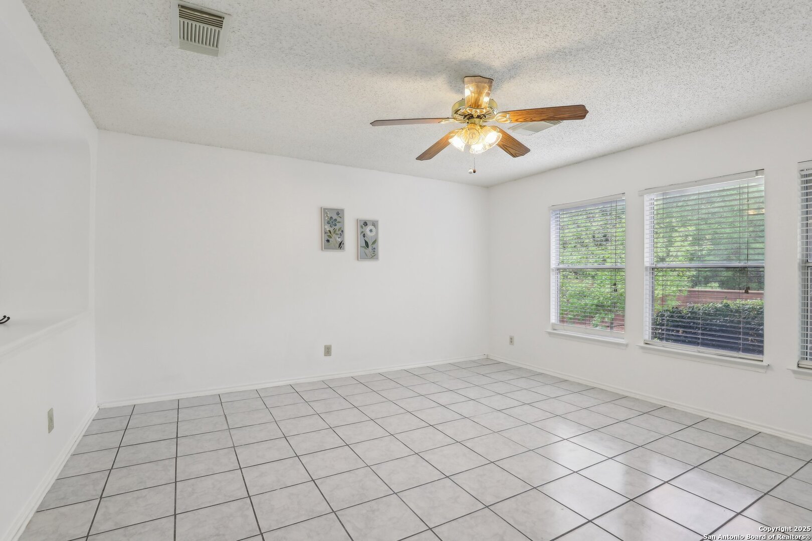 13415 Magnolia Brk