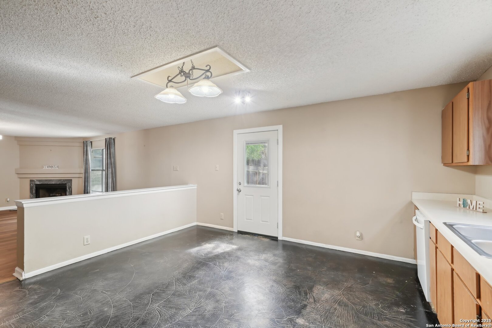 10222 Eagle Bluff