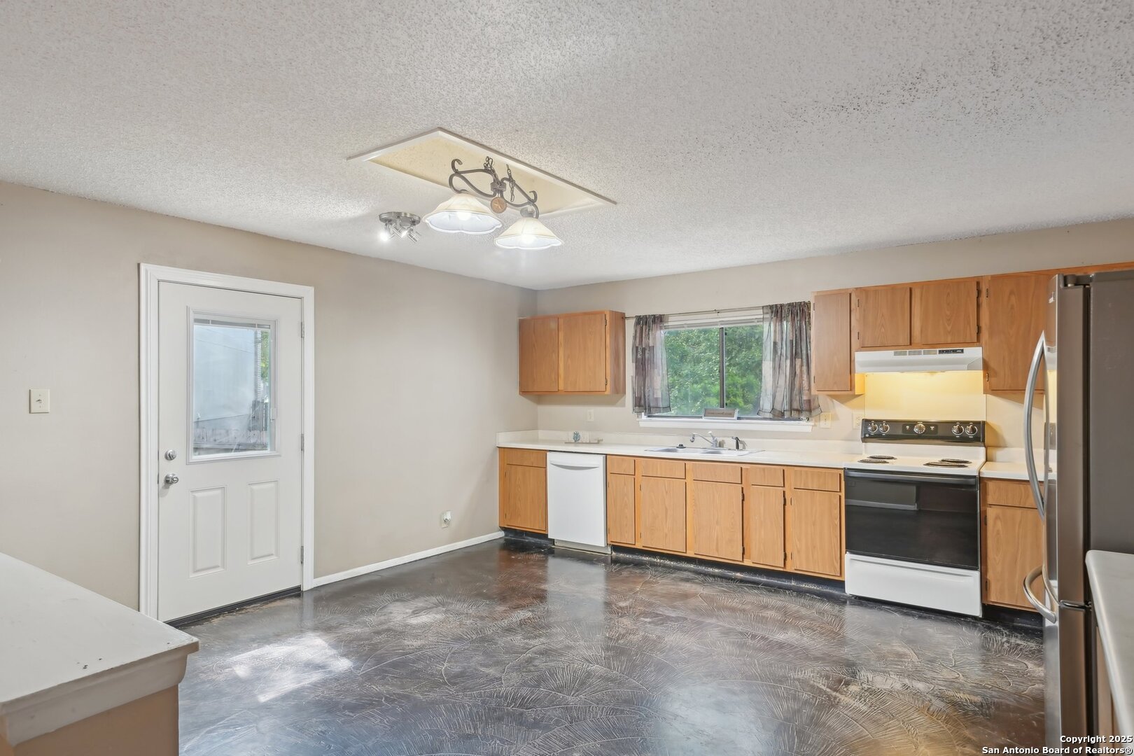 10222 Eagle Bluff