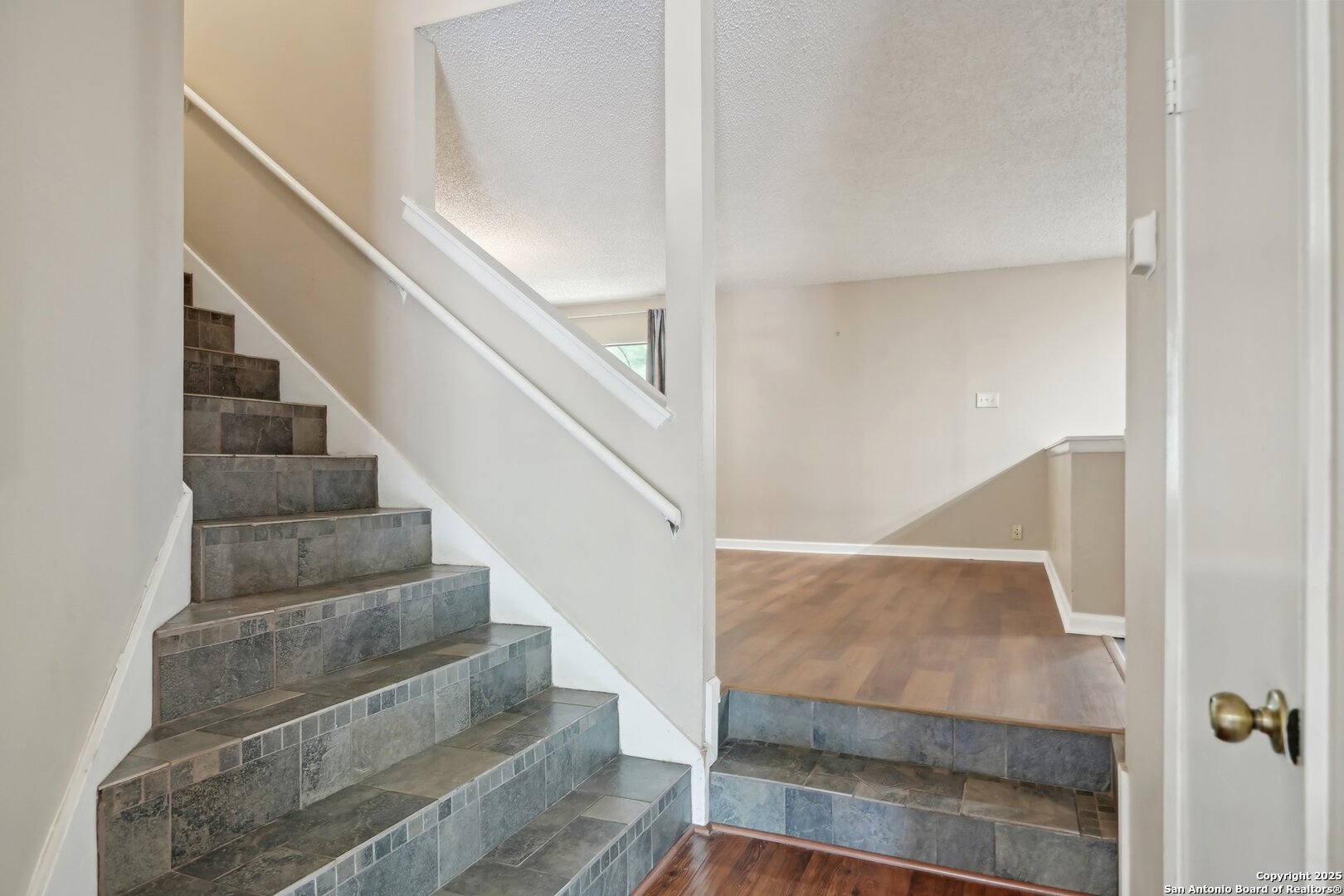 10222 Eagle Bluff
